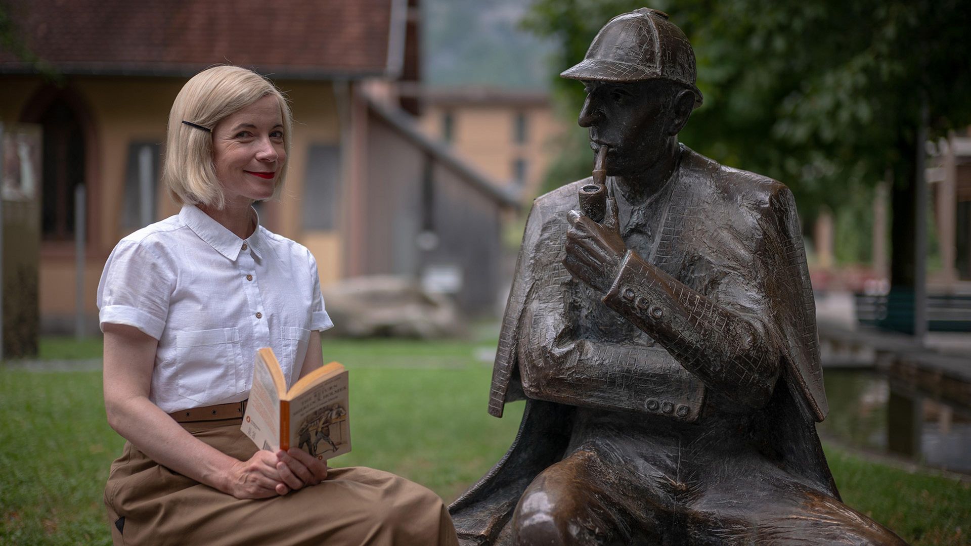 Killing Sherlock: Lucy Worsley on the Case of Conan Doyle background