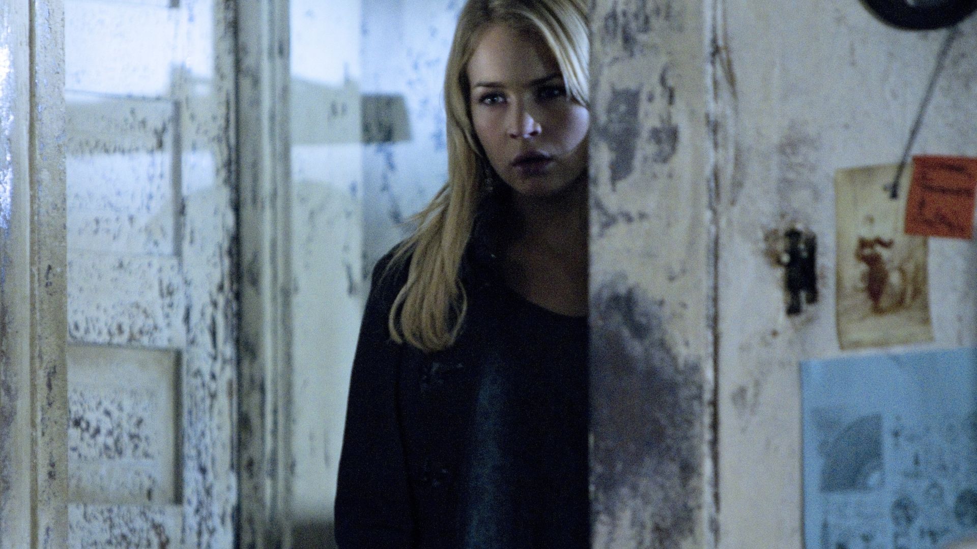 The Secret Circle background