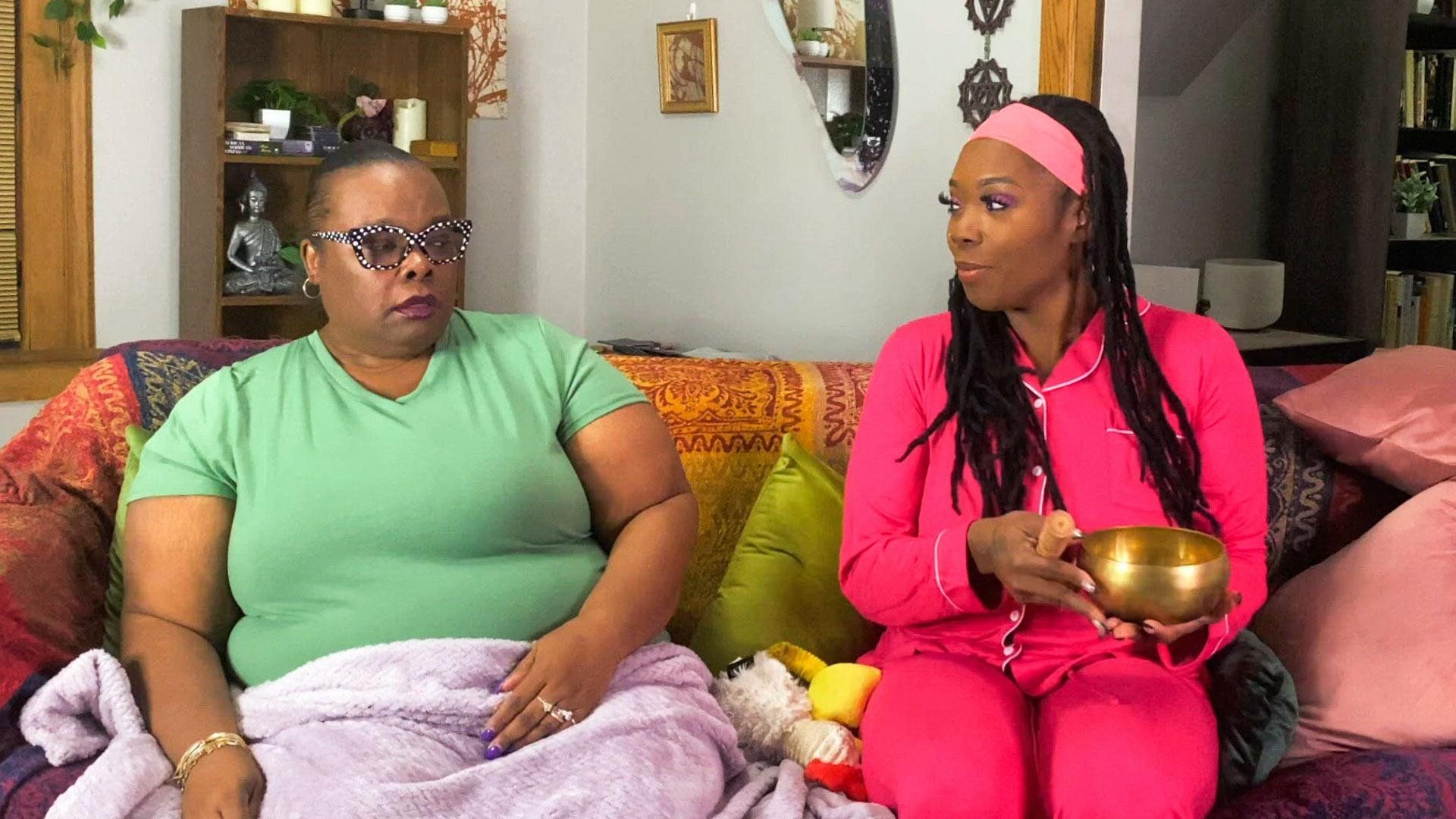90 Day Fiancé: Pillow Talk background