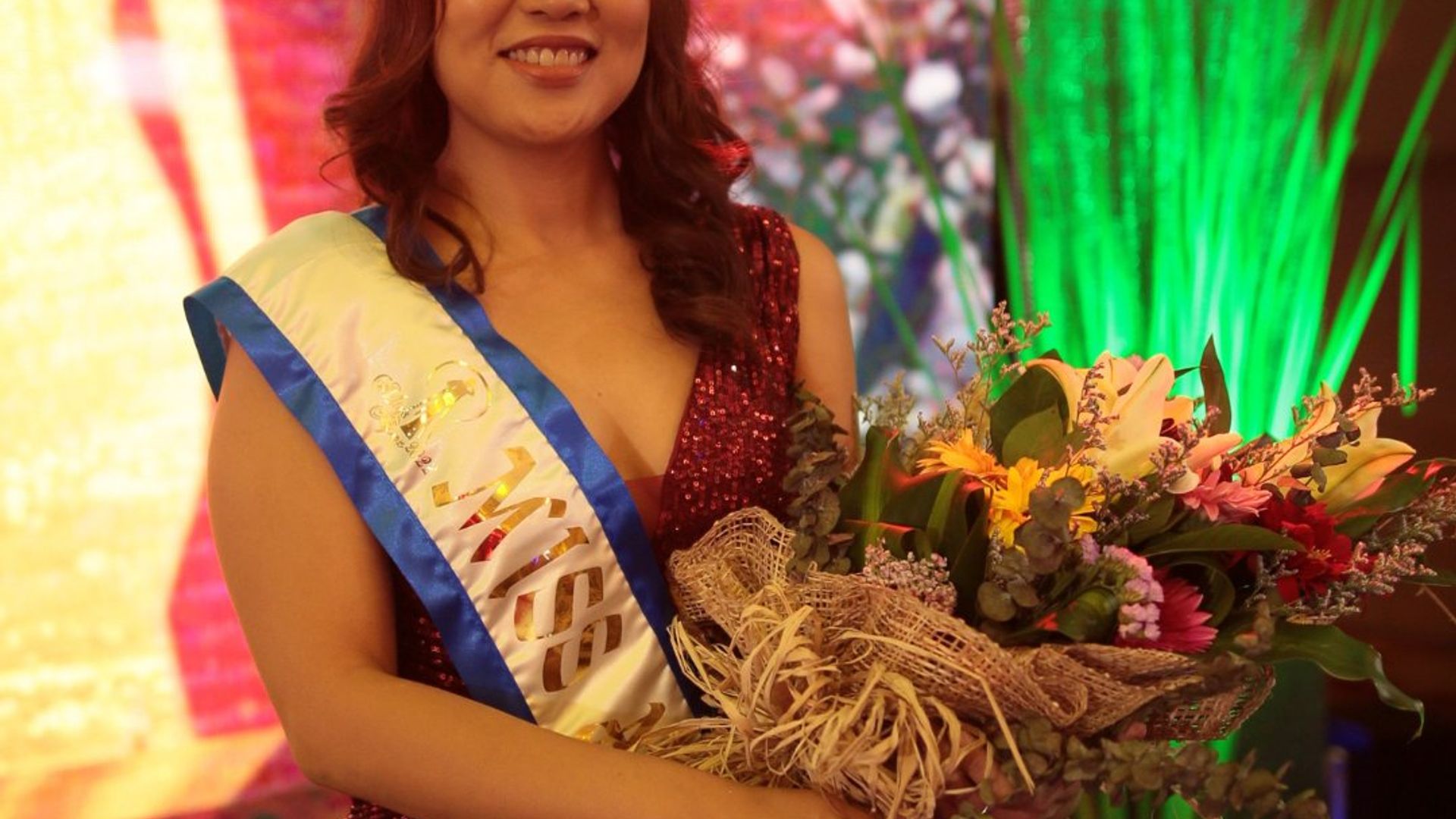Abot-kamay na pangarap background