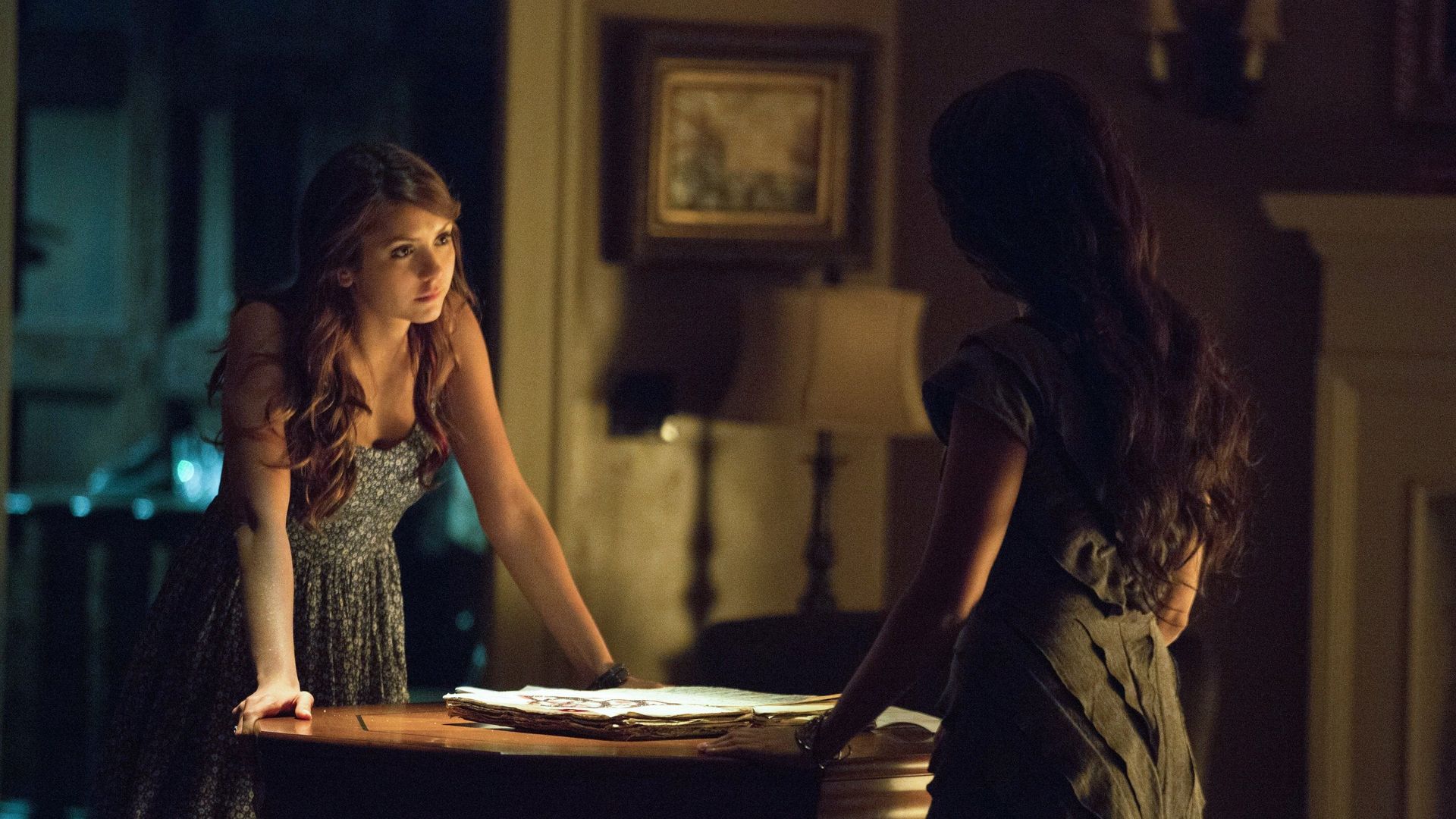 The Vampire Diaries background
