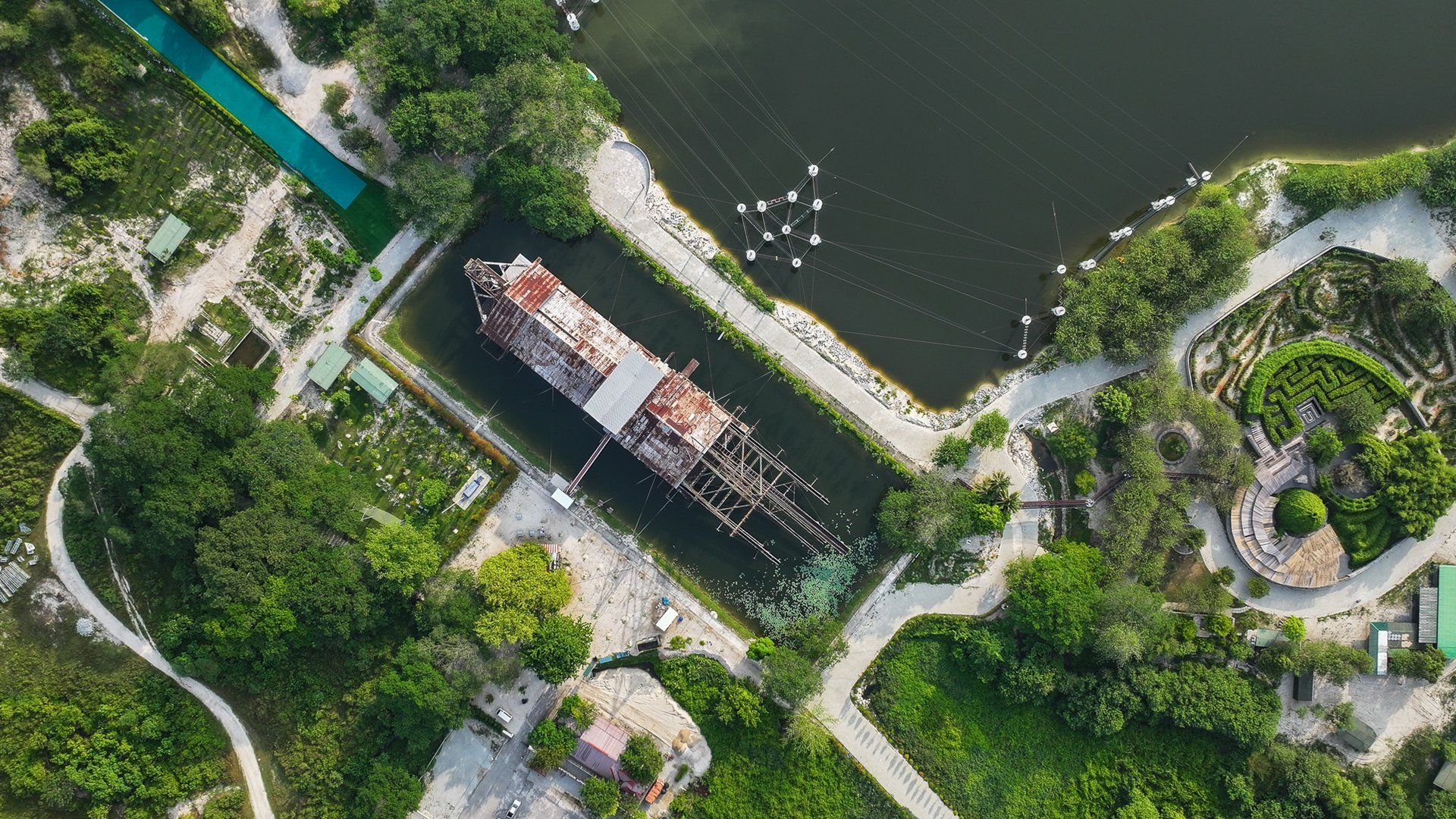 Abandoned Engineering background