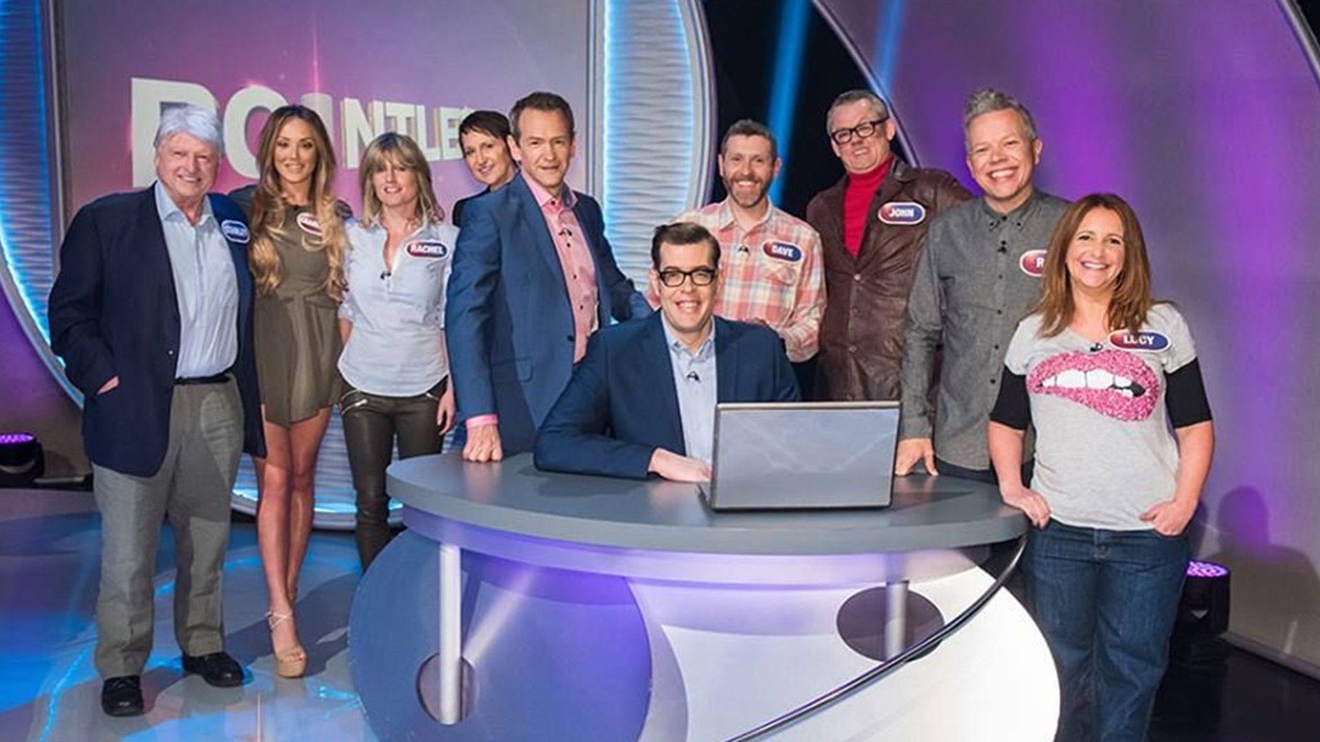 Pointless Celebrities background