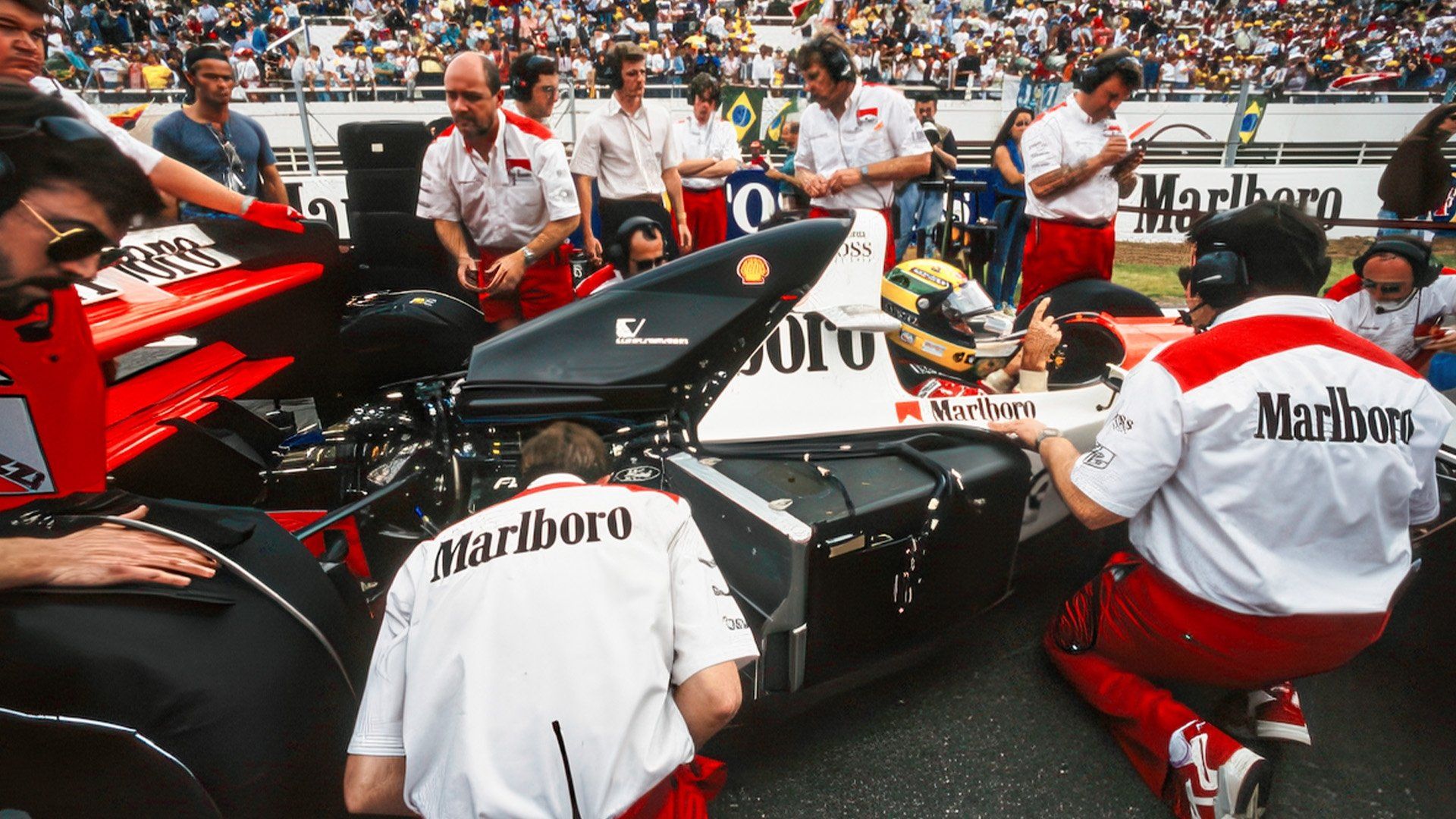 The Team: A Season with McLaren background