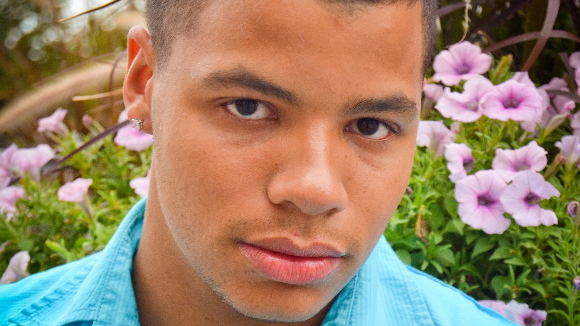 Broke Straight Boys TV background