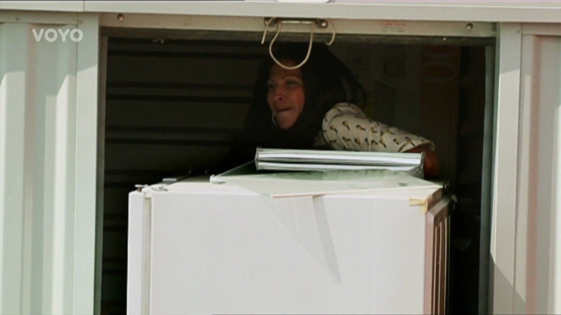Storage Wars: Northern Treasures background