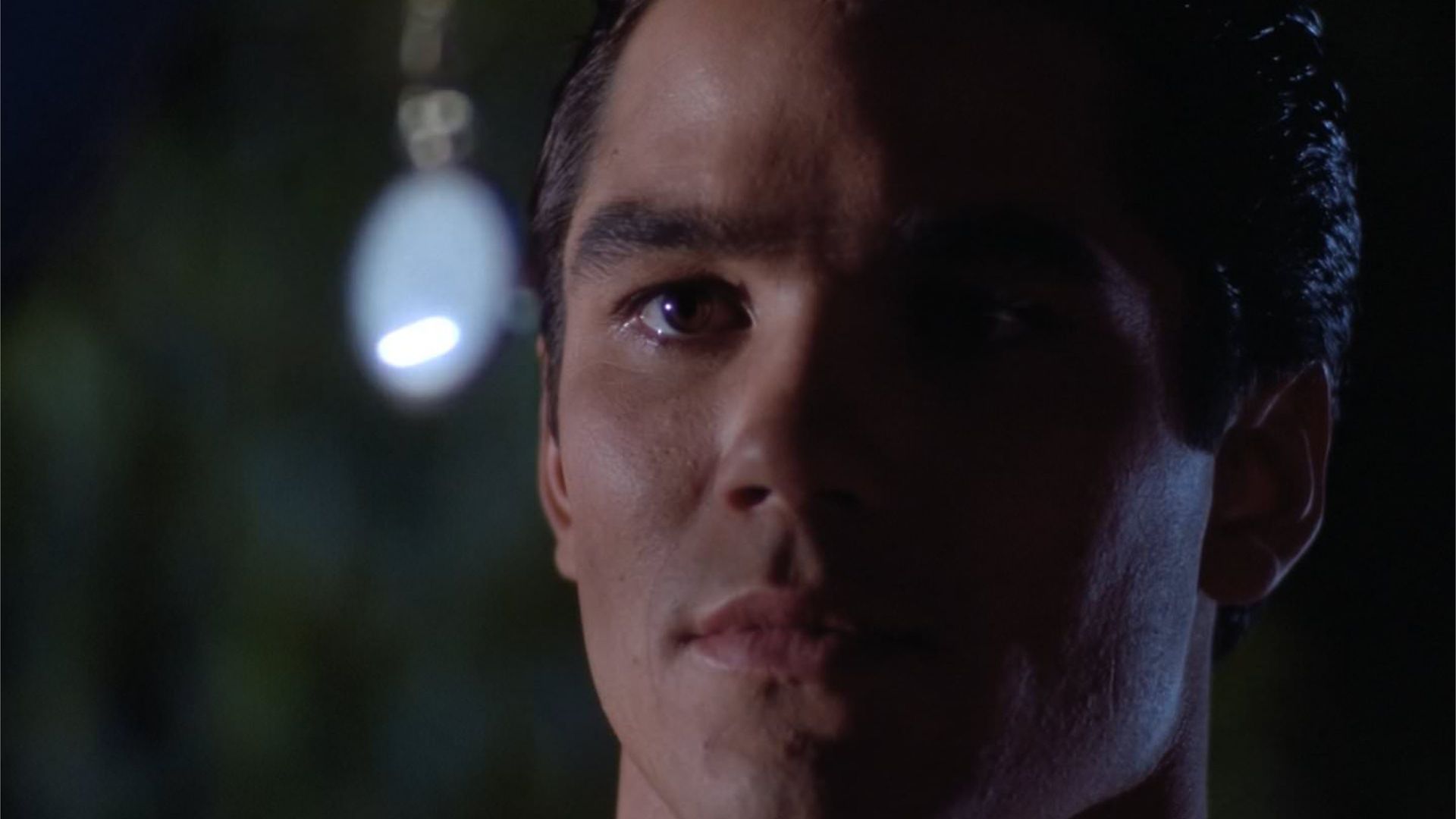 Lois & Clark: The New Adventures of Superman background