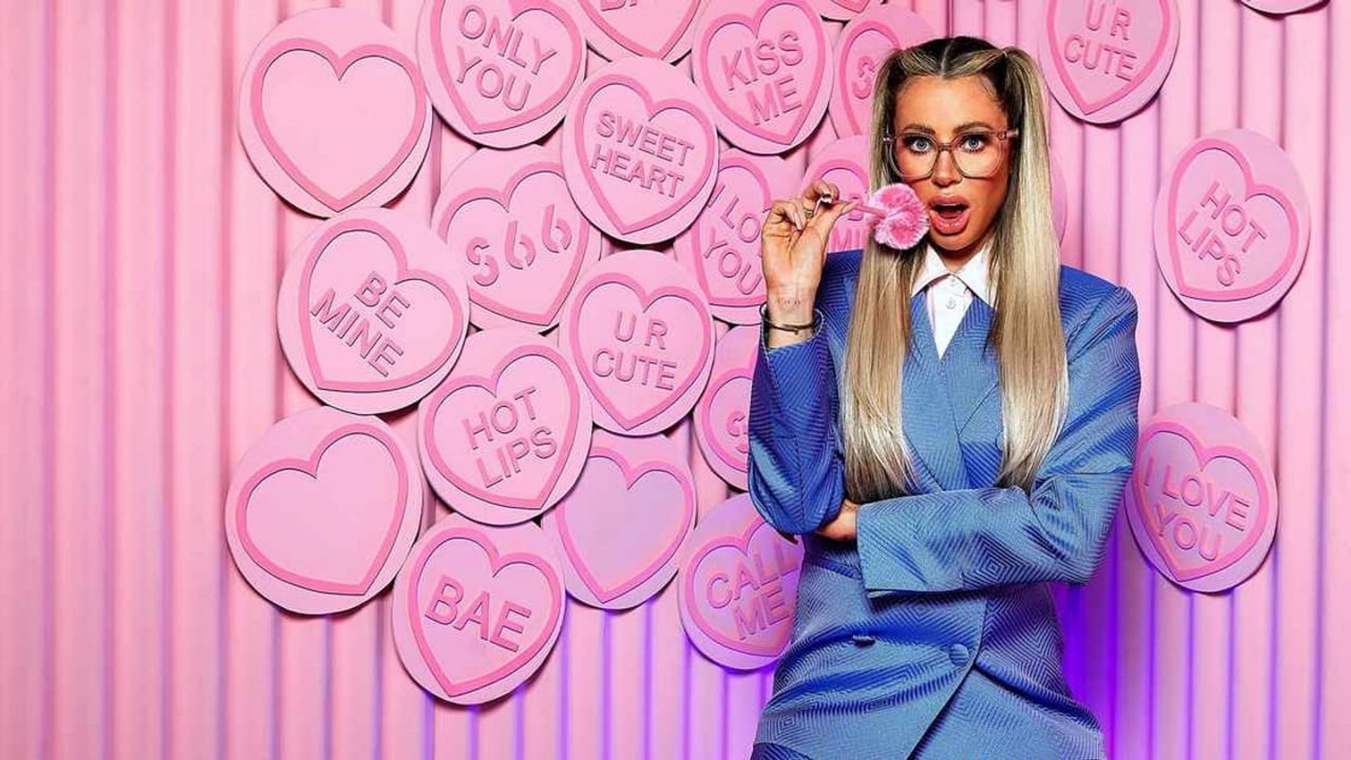 Olivia Attwood: Getting Filthy Rich background