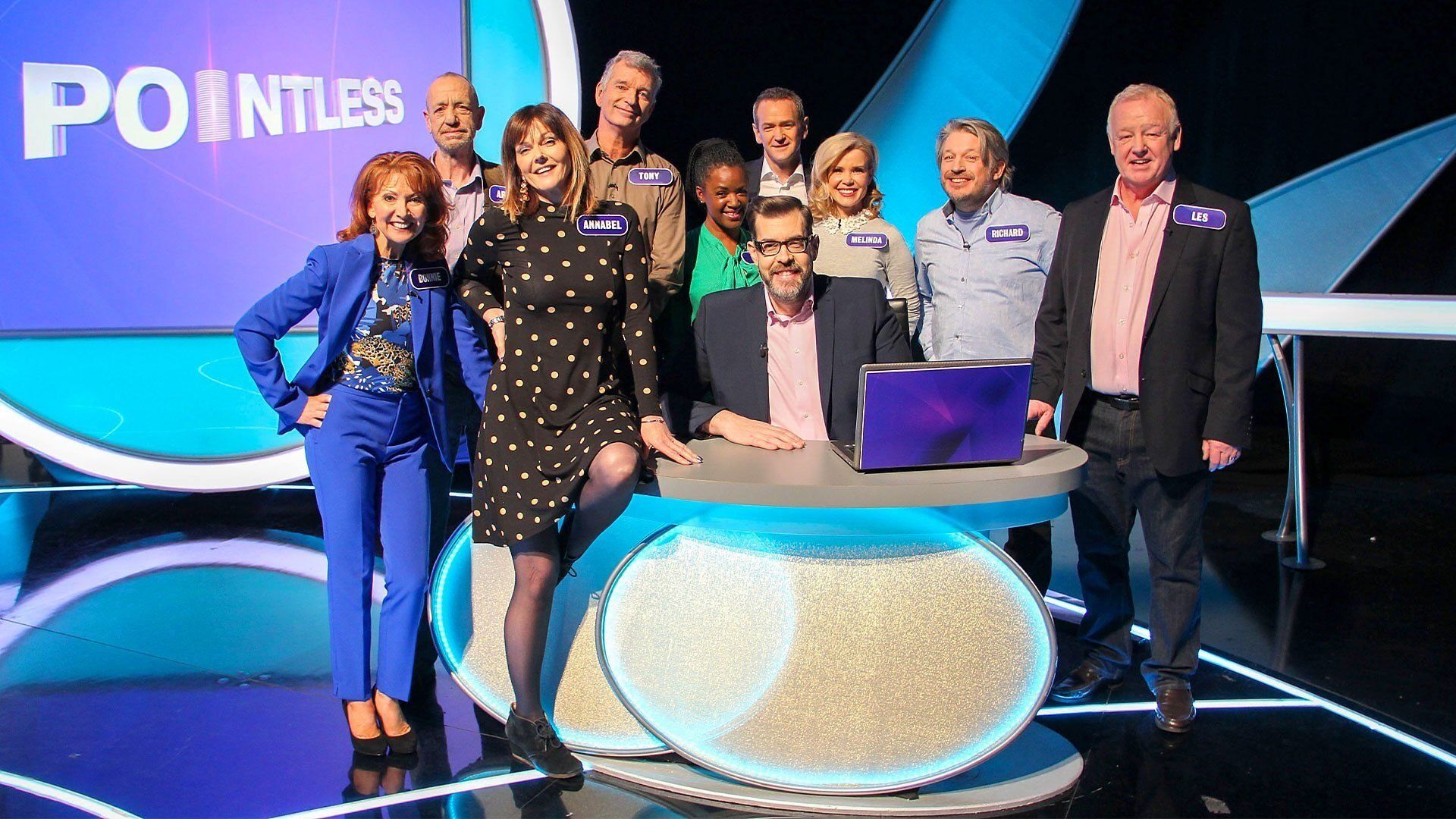 Pointless Celebrities background
