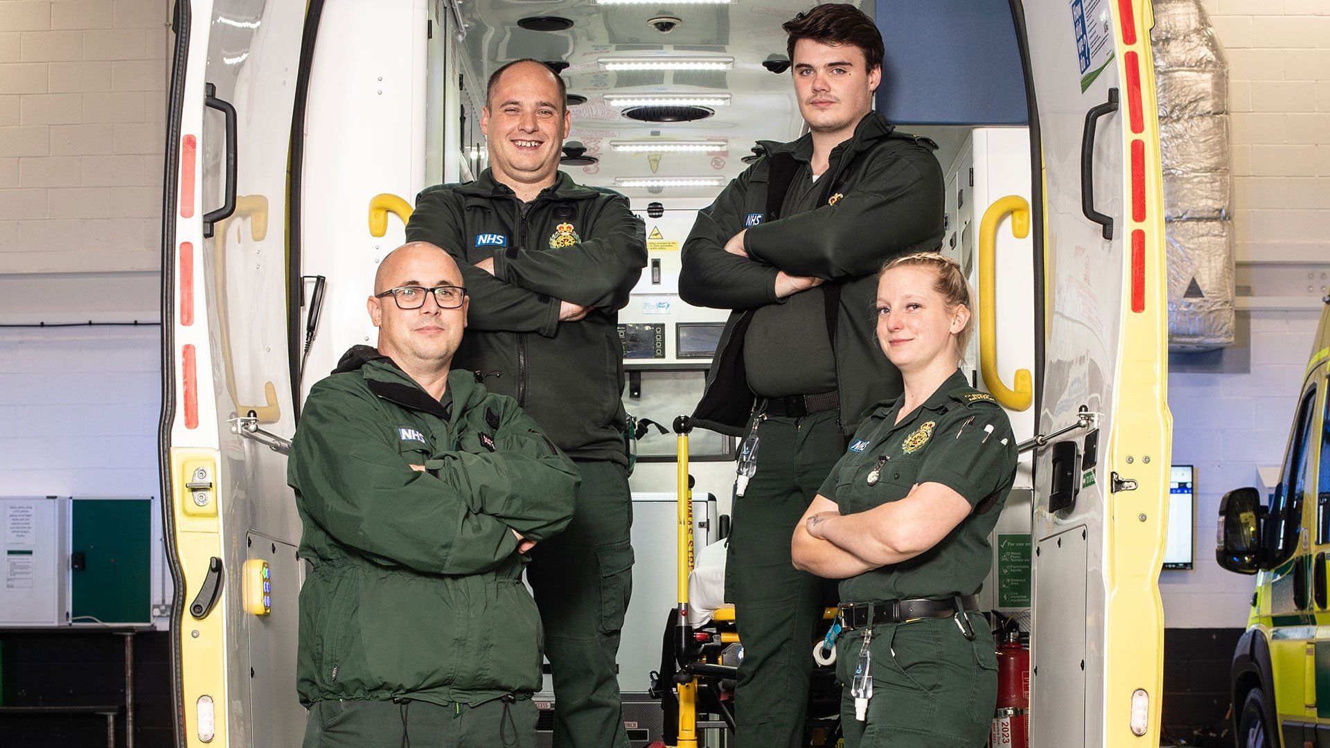 999: On the Front Line background