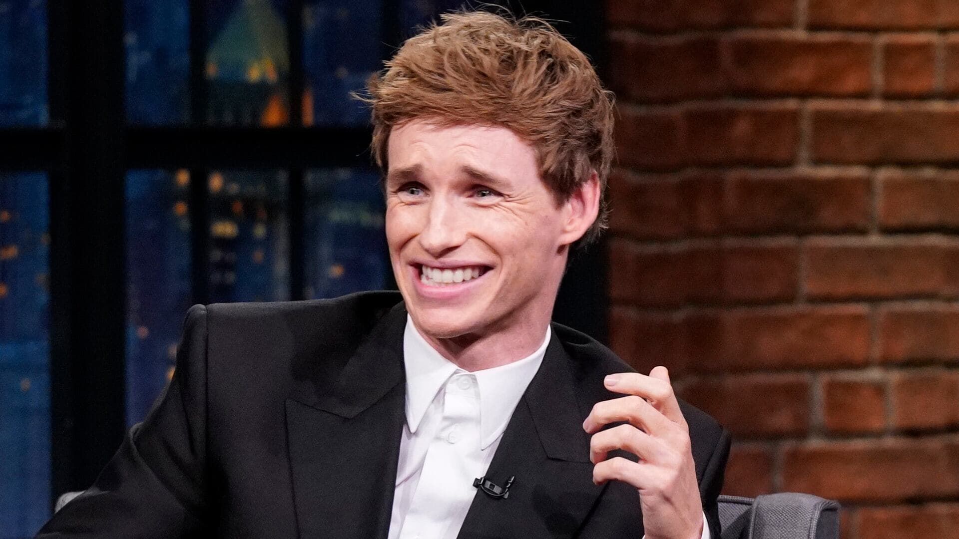 Late Night with Seth Meyers background