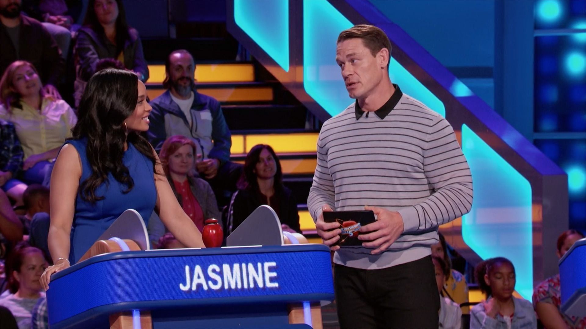 Are You Smarter Than a 5th Grader? background