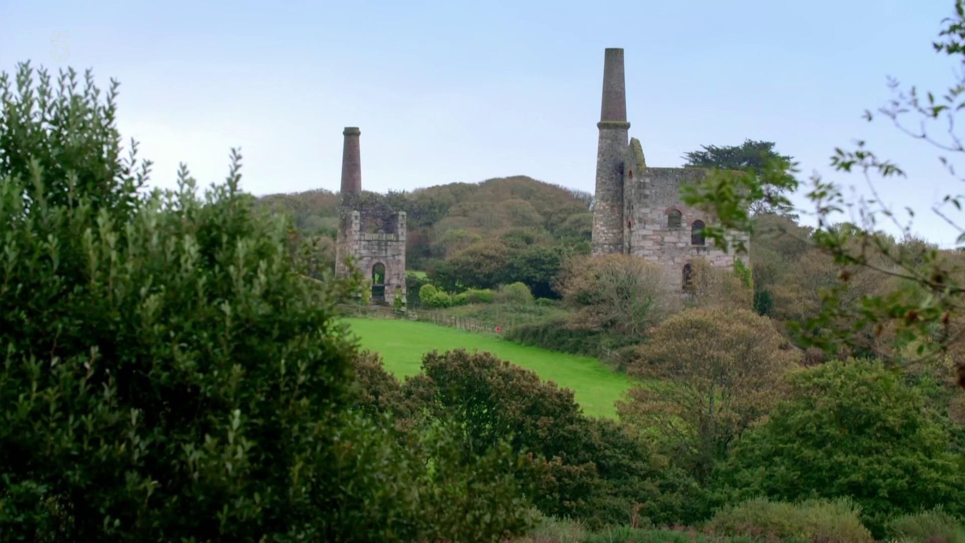 Walking Britain's Lost Railways background