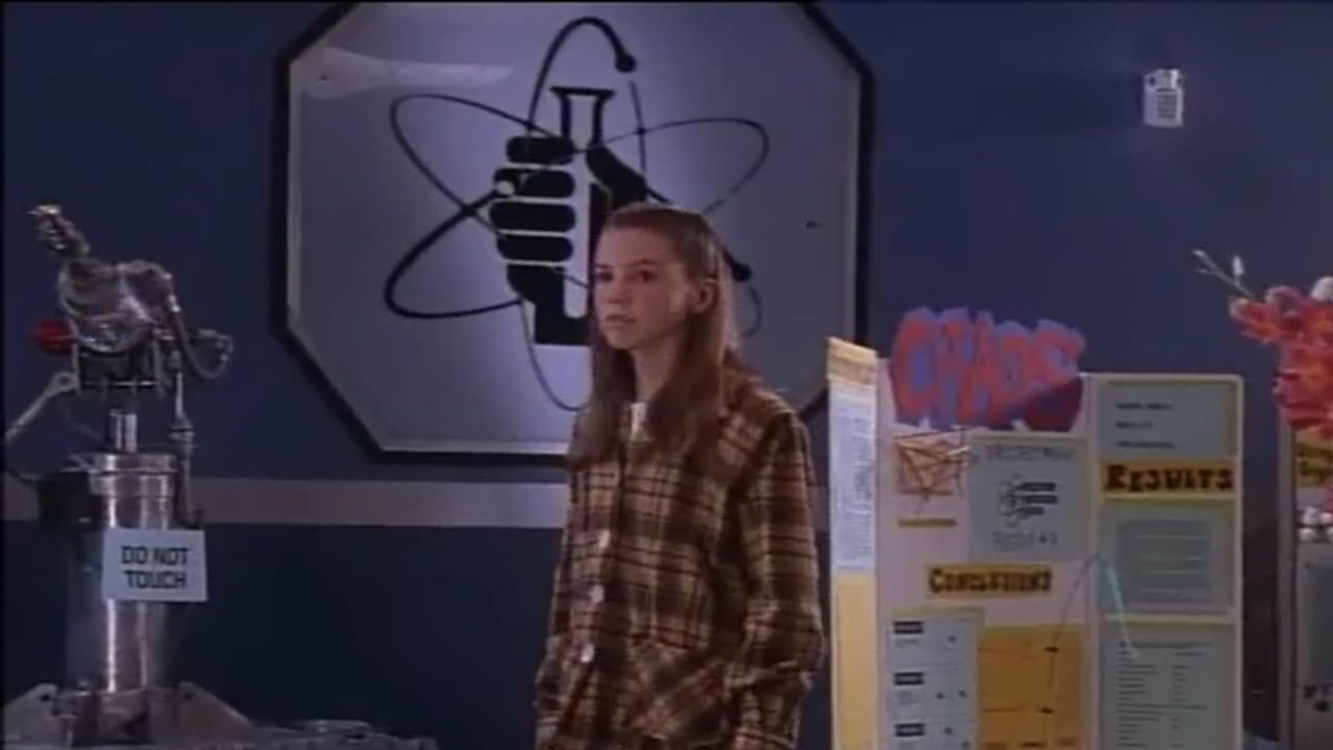 The Secret World of Alex Mack background