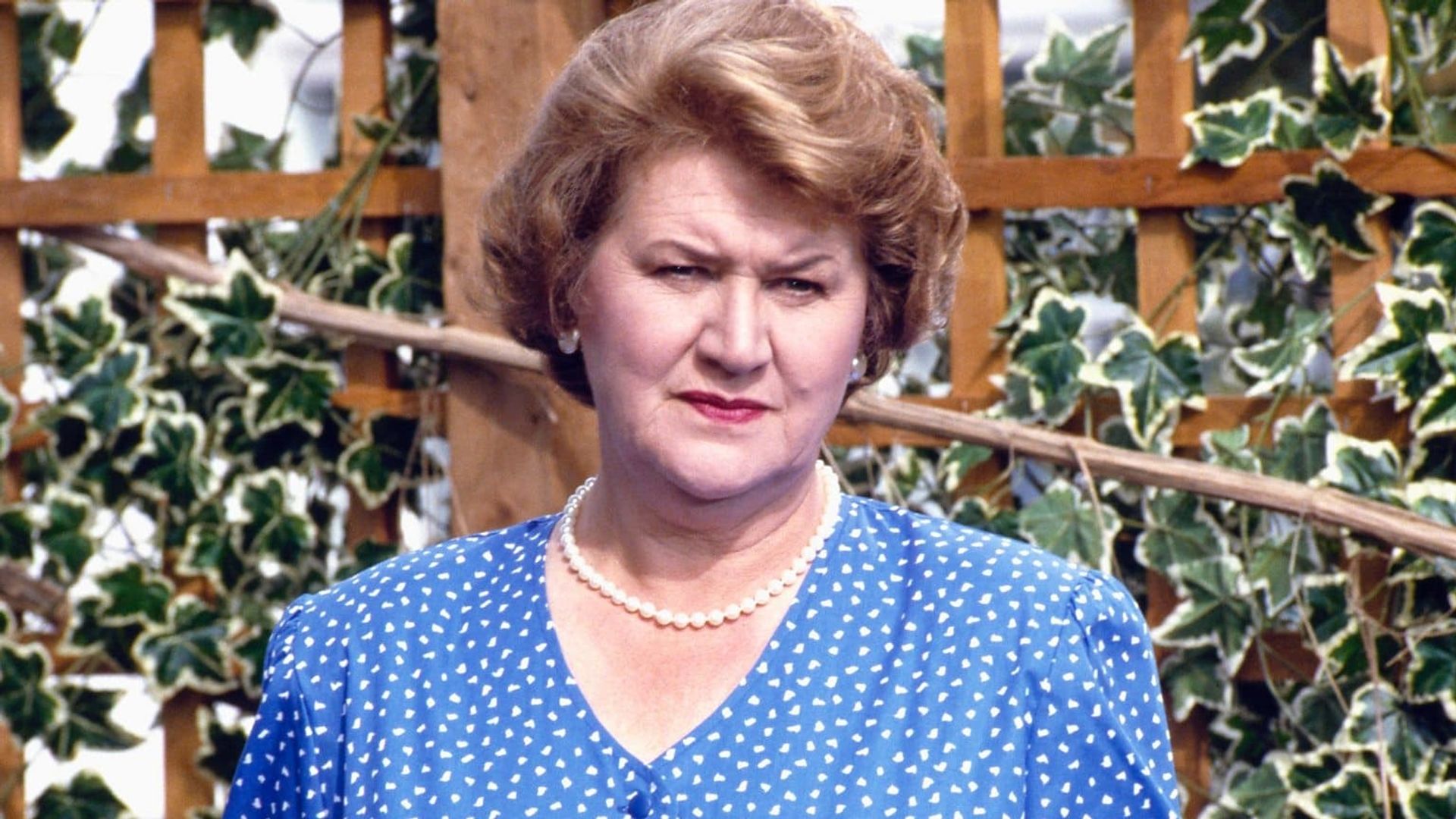 Keeping Up Appearances background