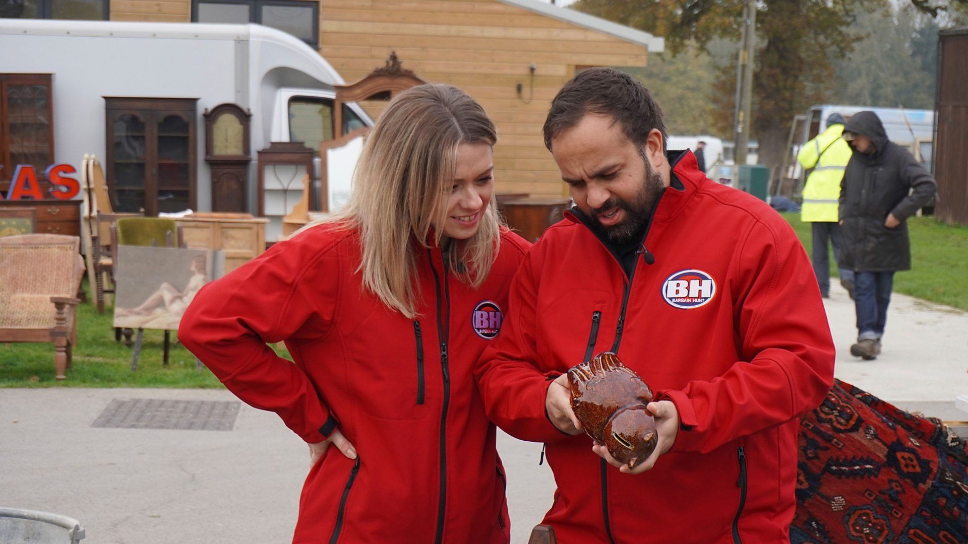Bargain Hunt background
