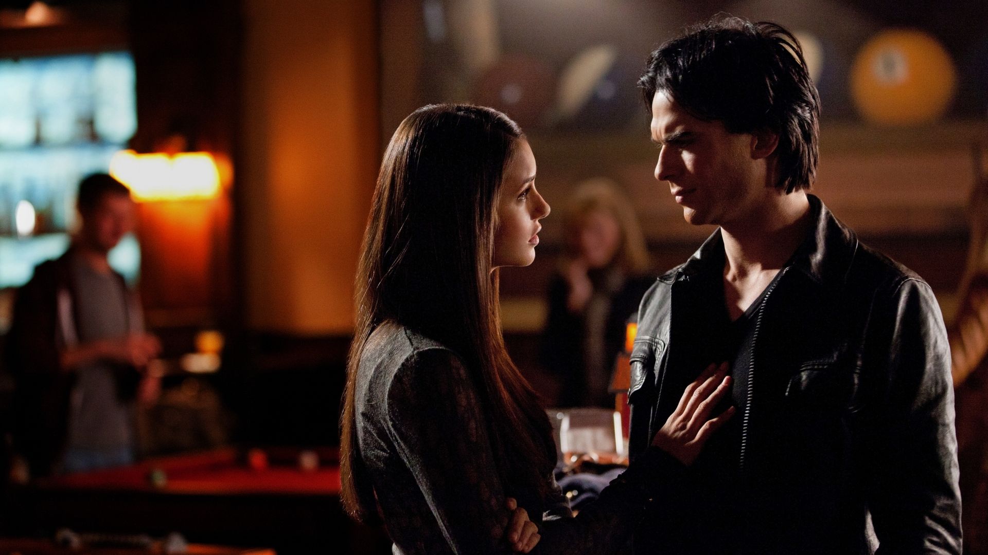 The Vampire Diaries background