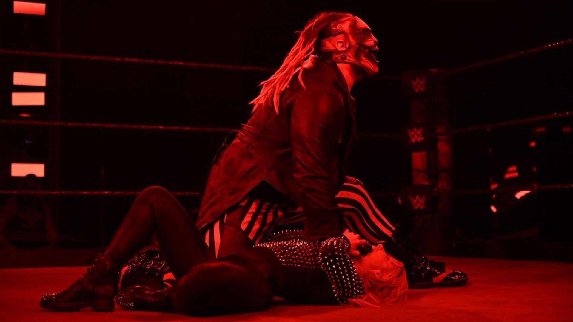 World Wrestling Federation Smackdown! background