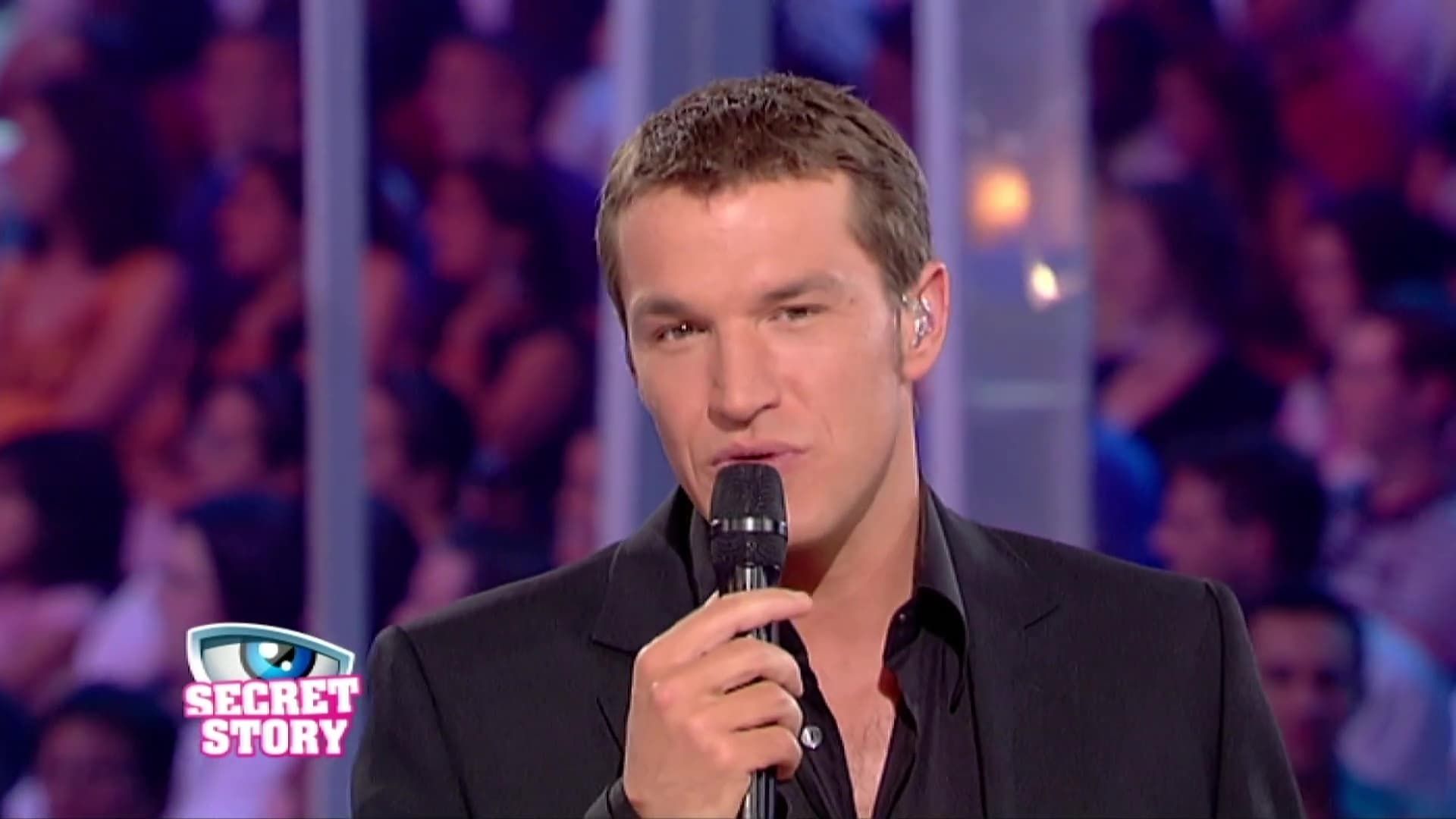 Secret Story background