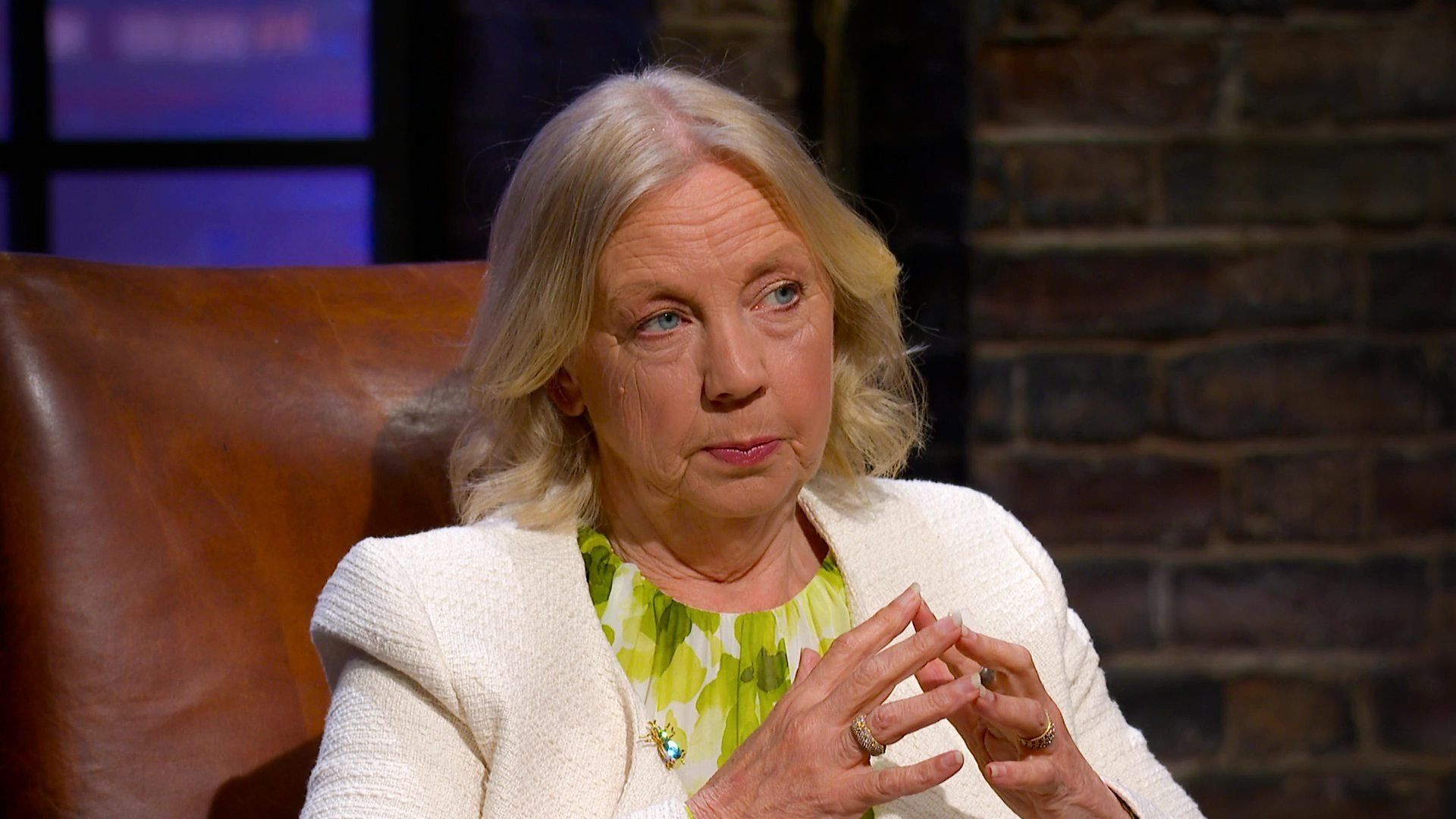 Dragons' Den background