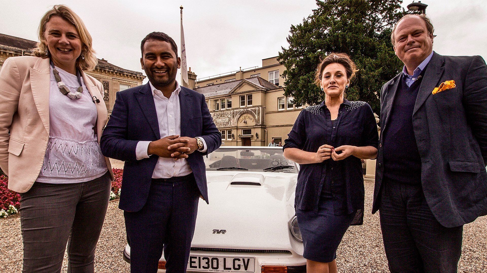 Celebrity Antiques Road Trip background