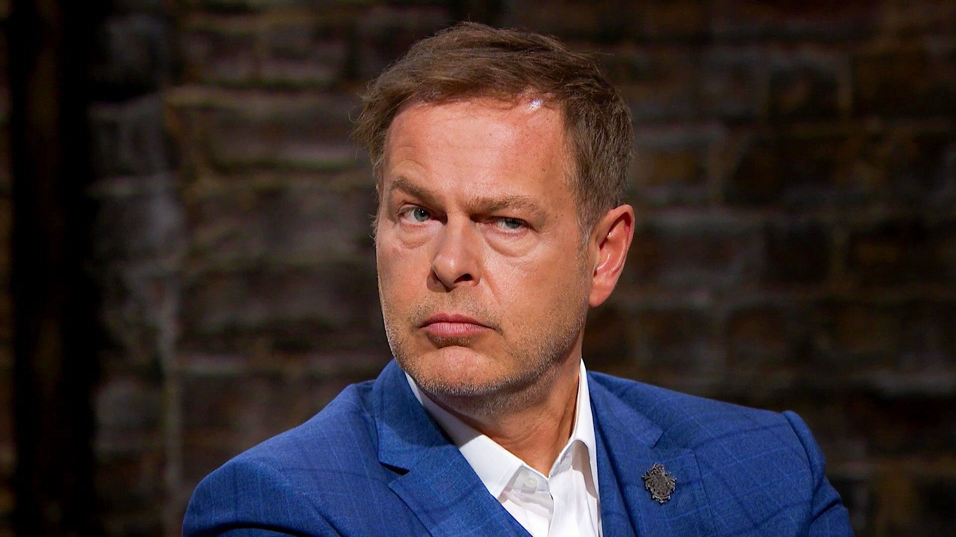Dragons' Den background