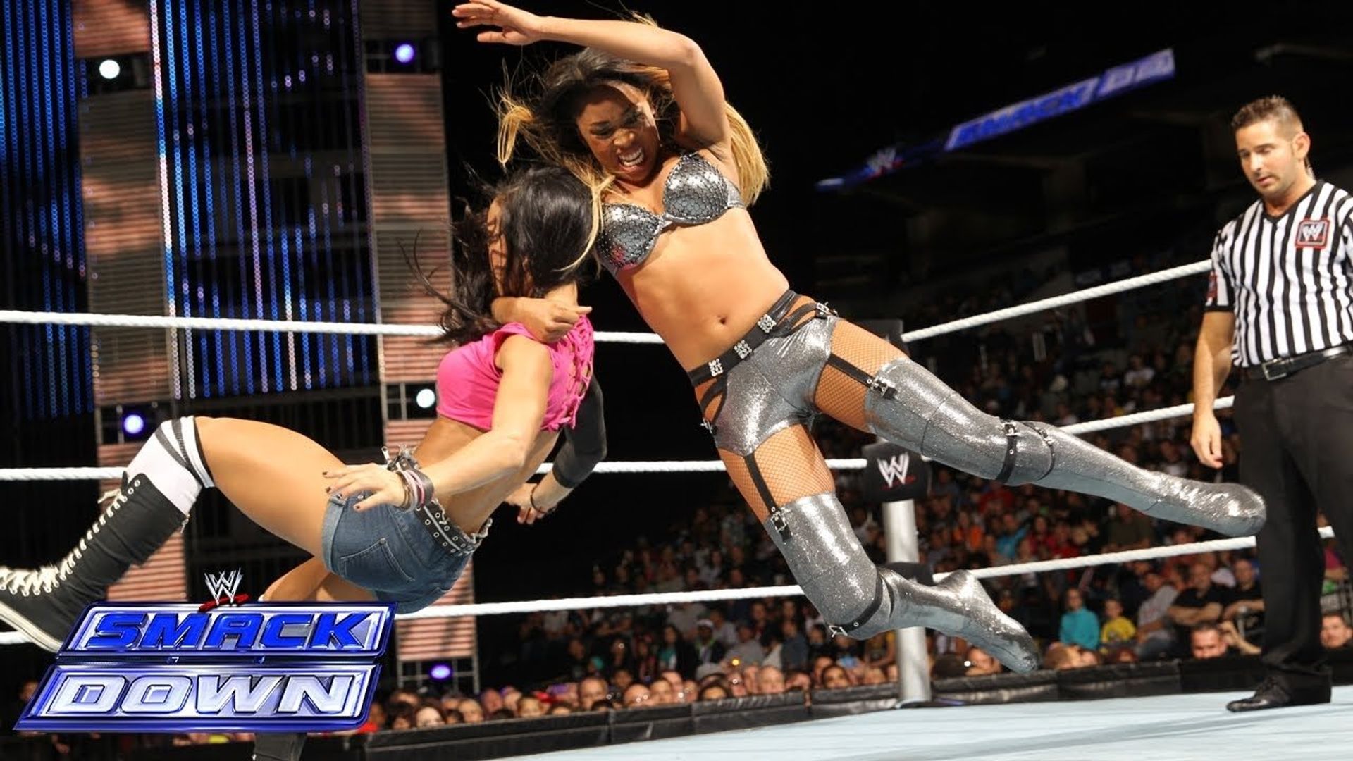 World Wrestling Federation Smackdown! background