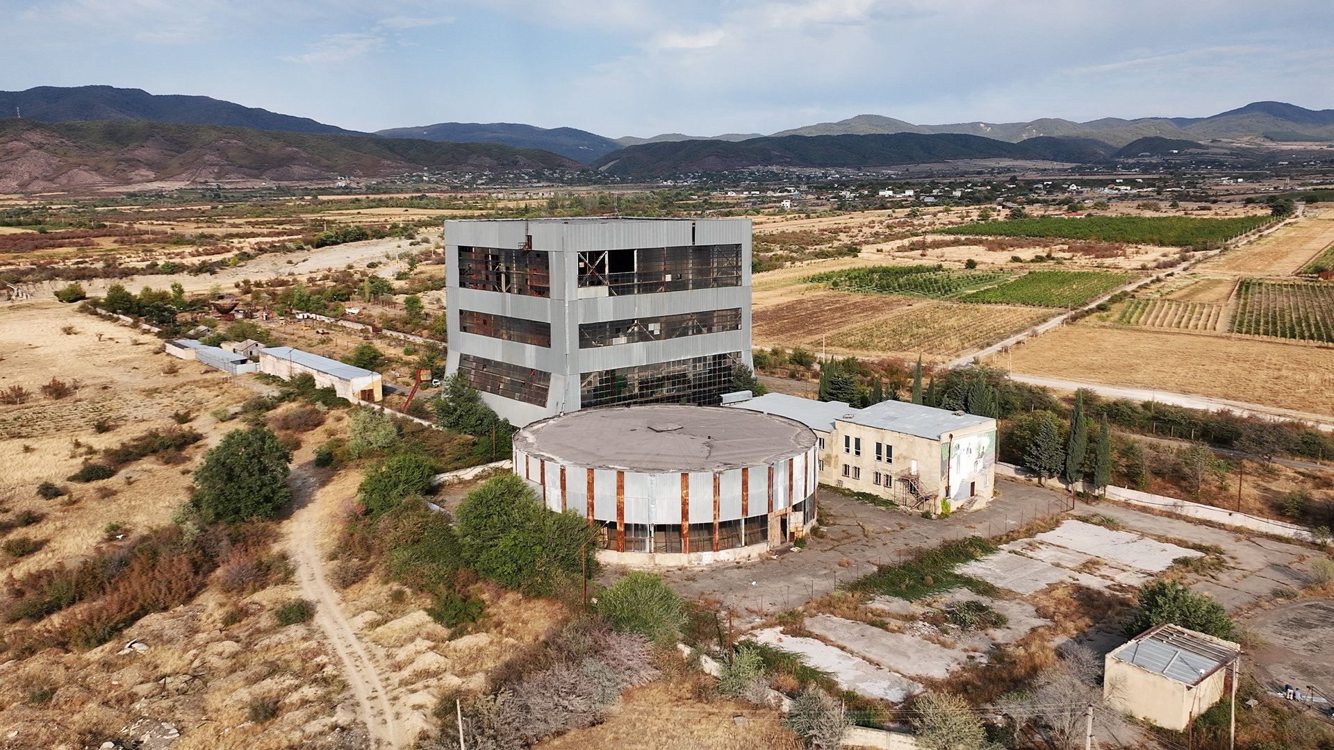 Abandoned Engineering background