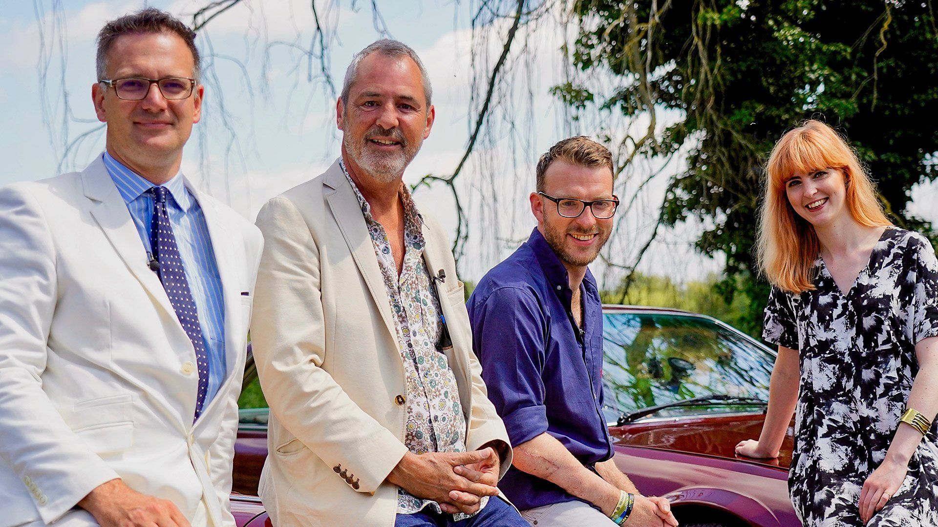 Celebrity Antiques Road Trip background