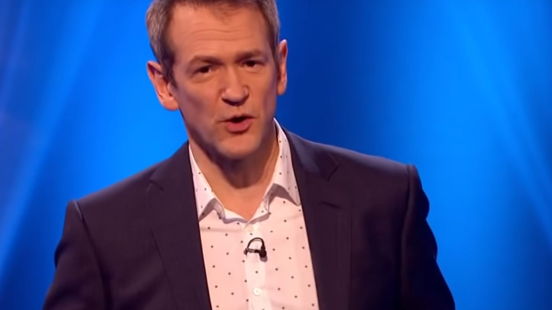 Pointless Celebrities background