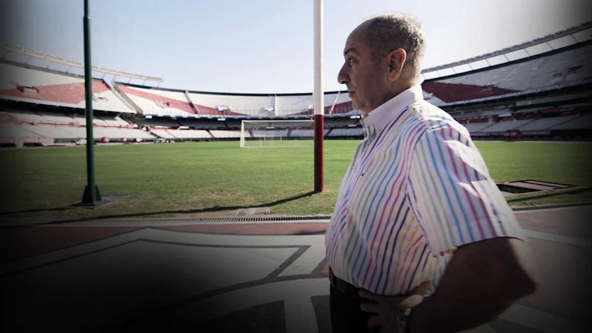 30 for 30: Soccer Stories background