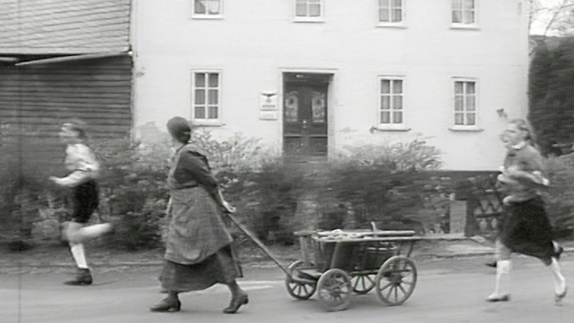 Heimat: A Chronicle of Germany background