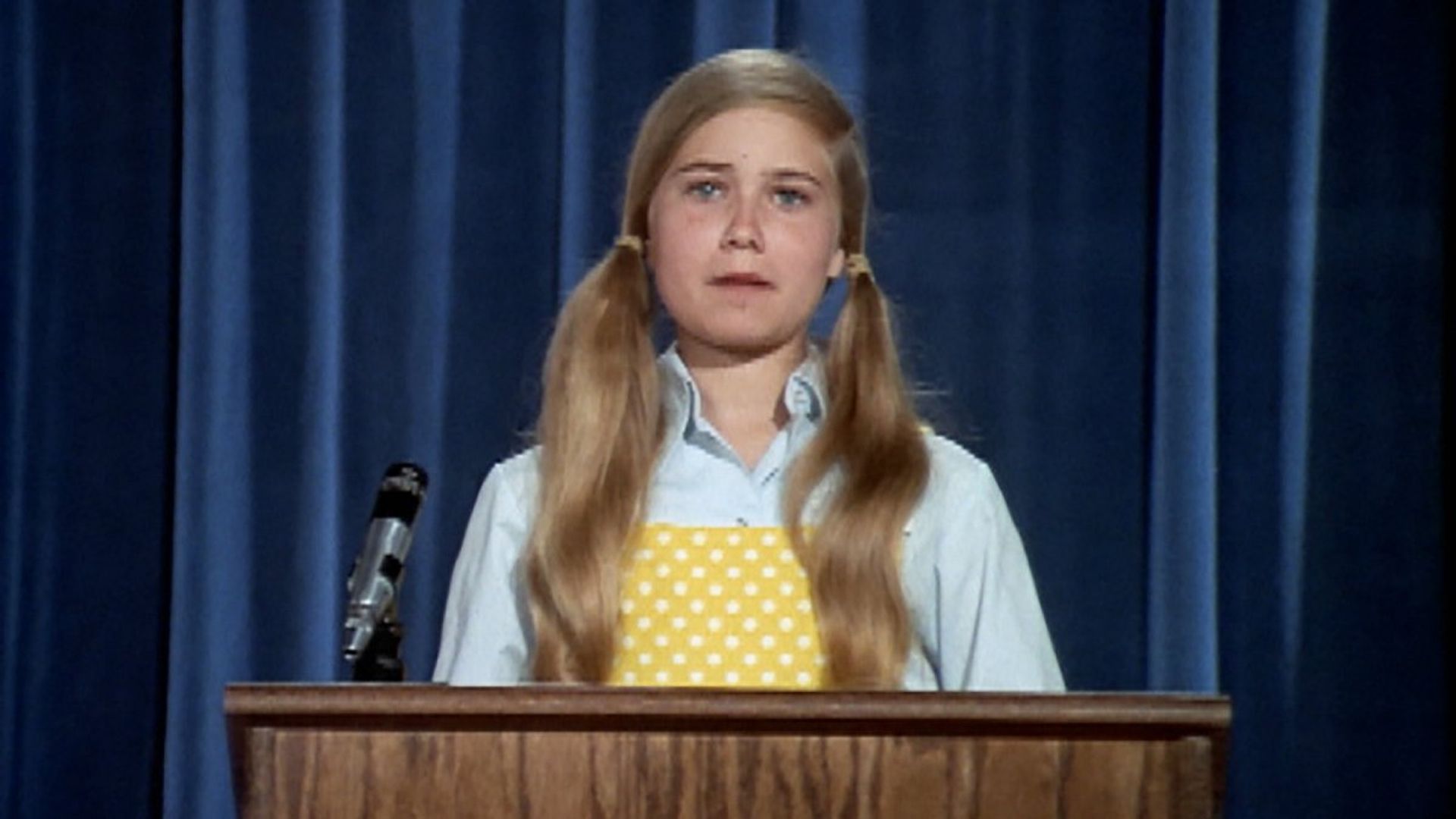 The Brady Bunch background