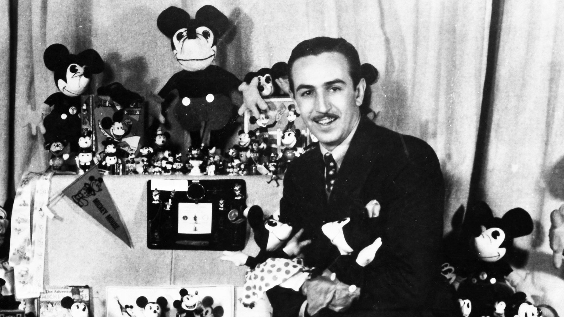 Walt Disney background