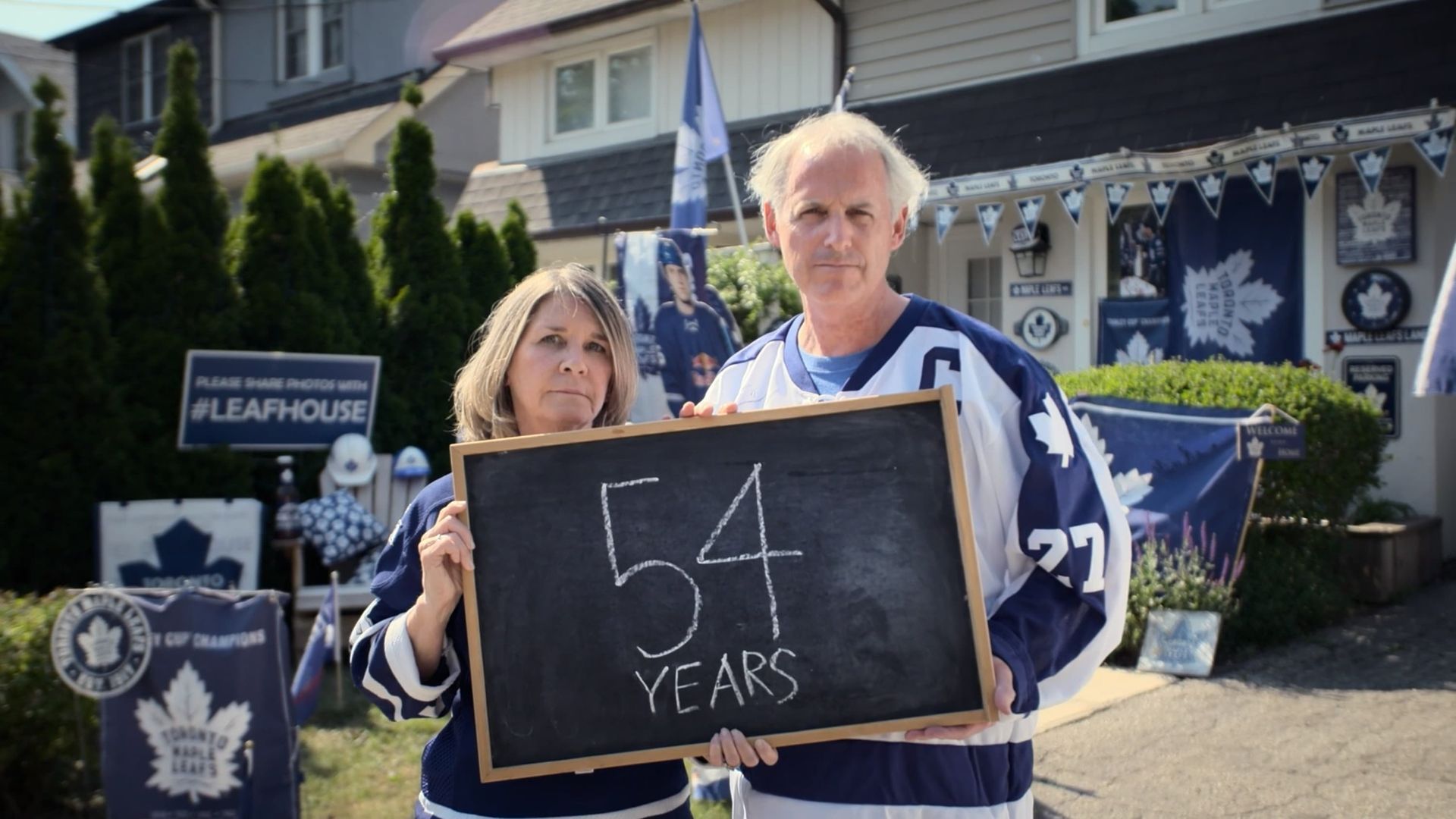 All or Nothing: Toronto Maple Leafs background