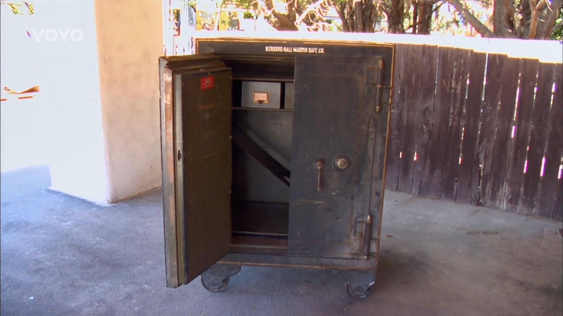 American Restoration background