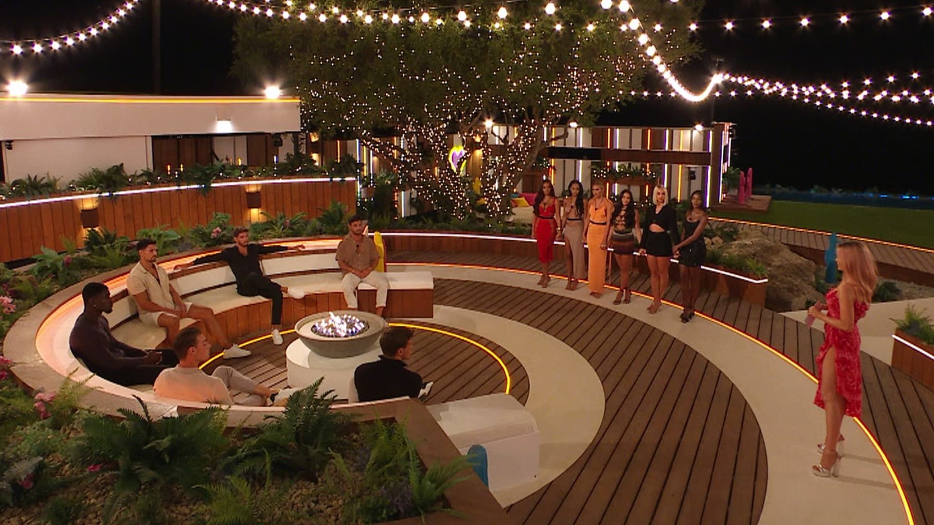Love Island background