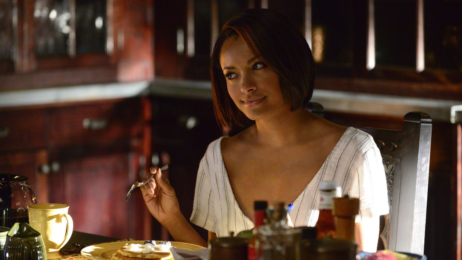 The Vampire Diaries background