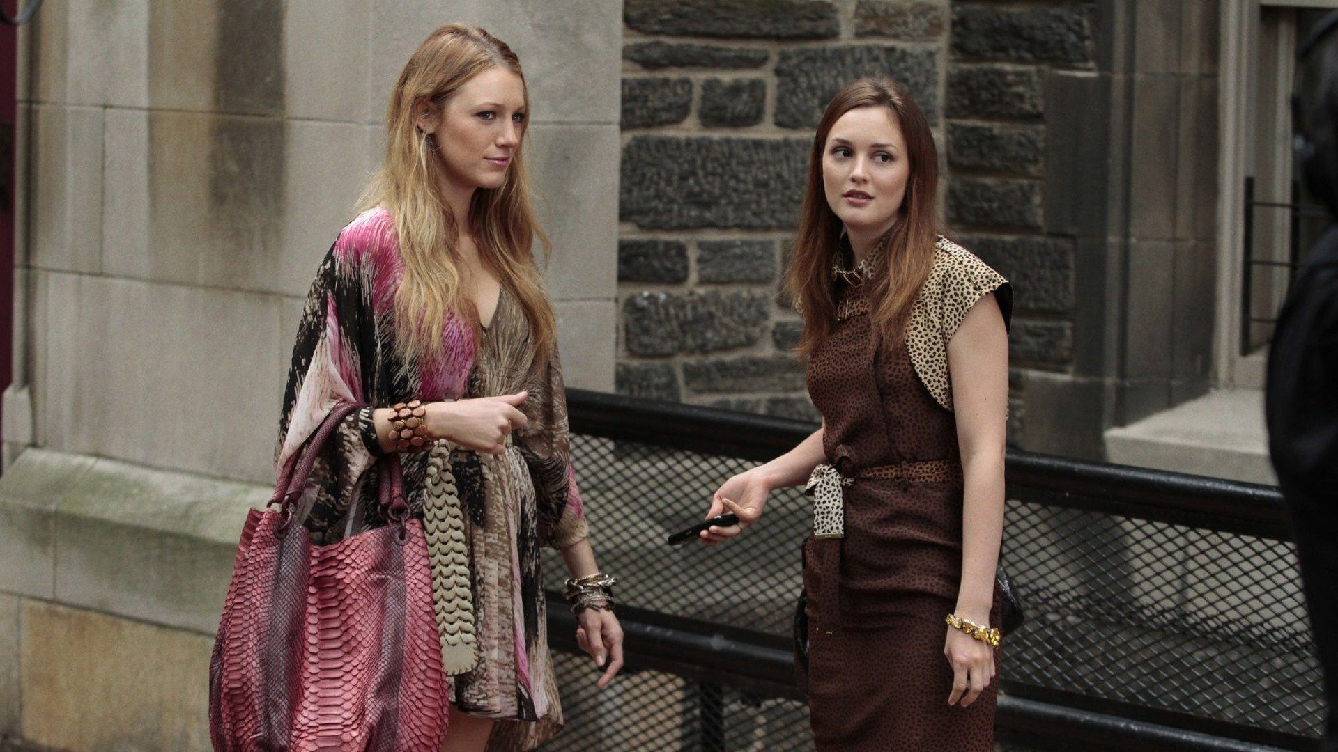 Gossip Girl background