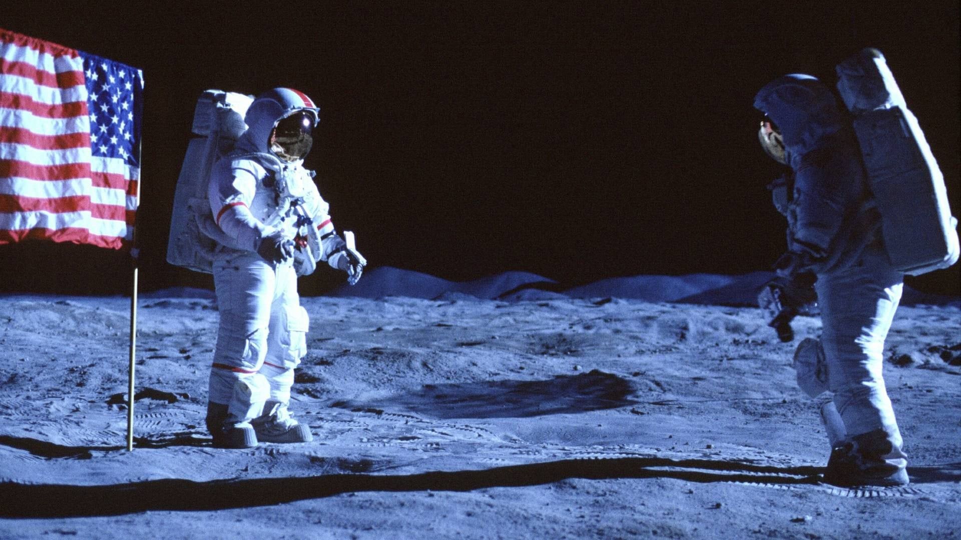 From the Earth to the Moon background