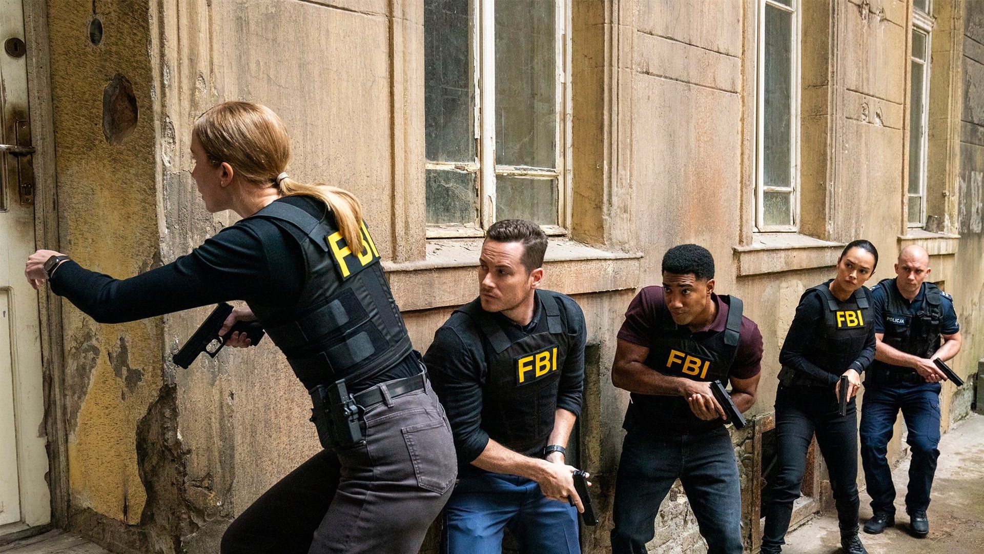 FBI: International background