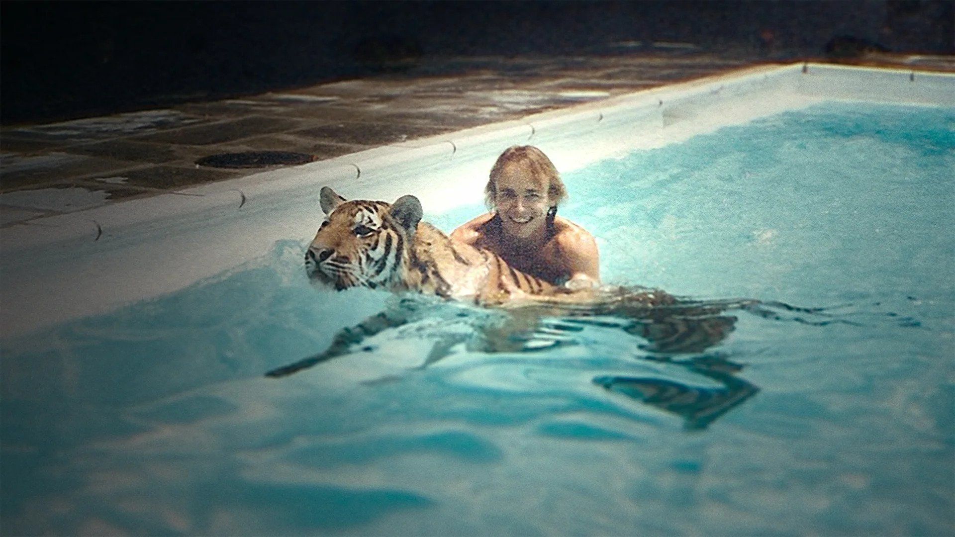 Tiger King: The Doc Antle Story background