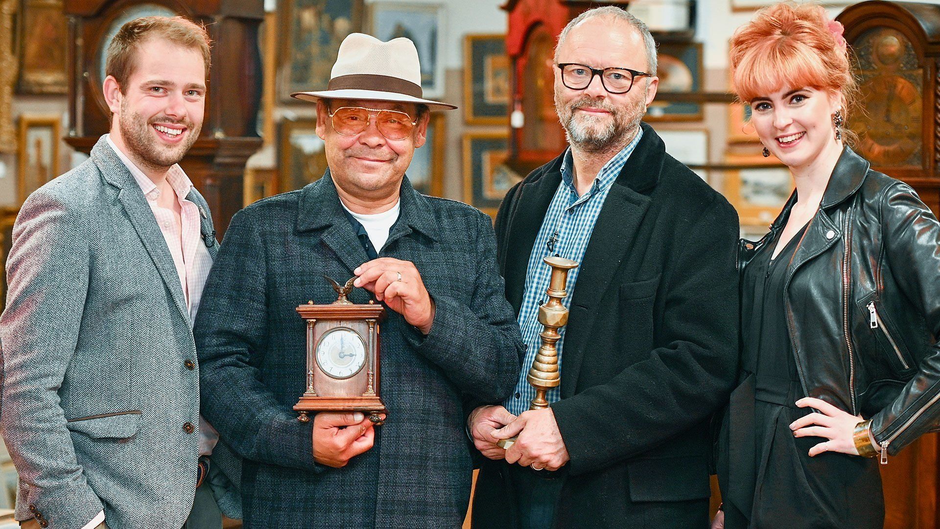 Celebrity Antiques Road Trip background