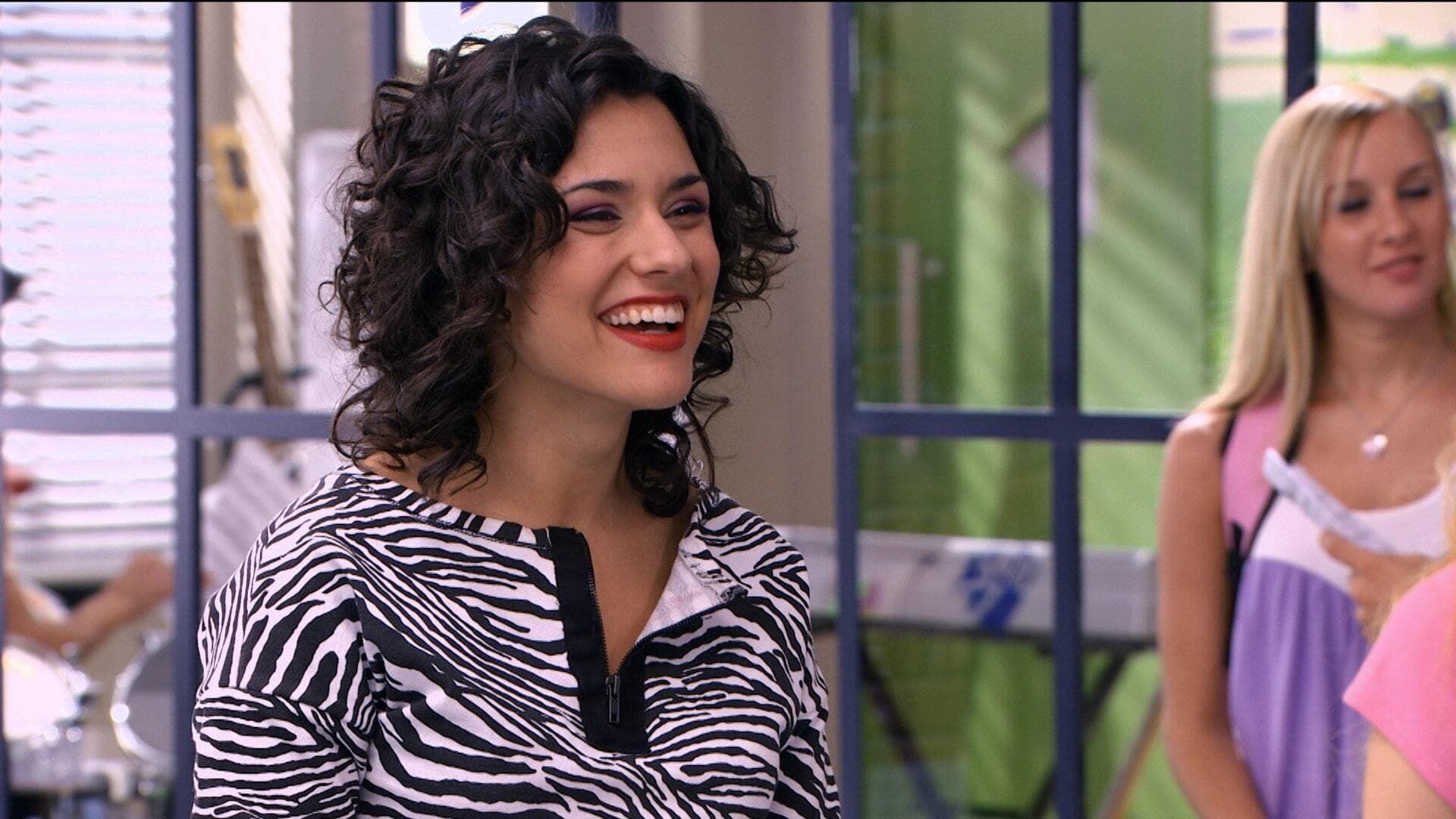 Violetta background
