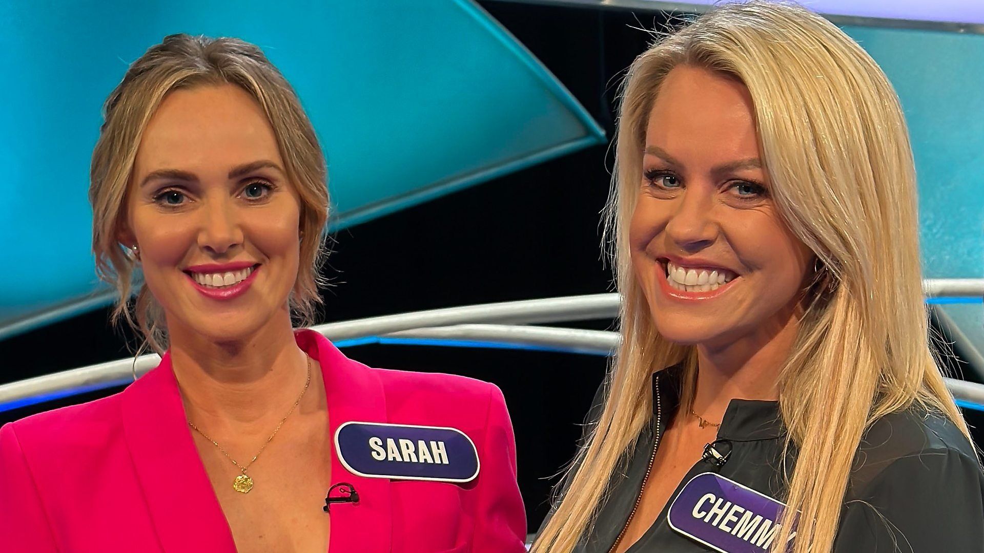 Pointless Celebrities background