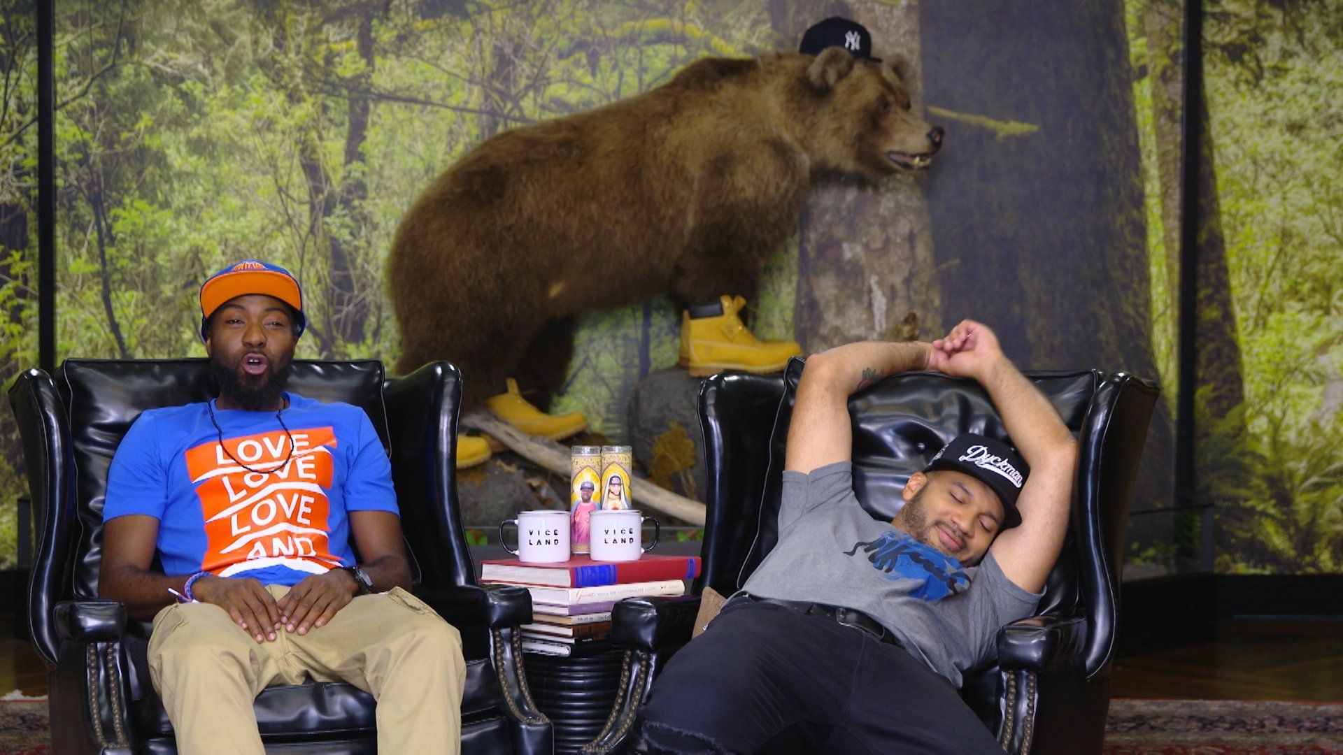 Desus & Mero background