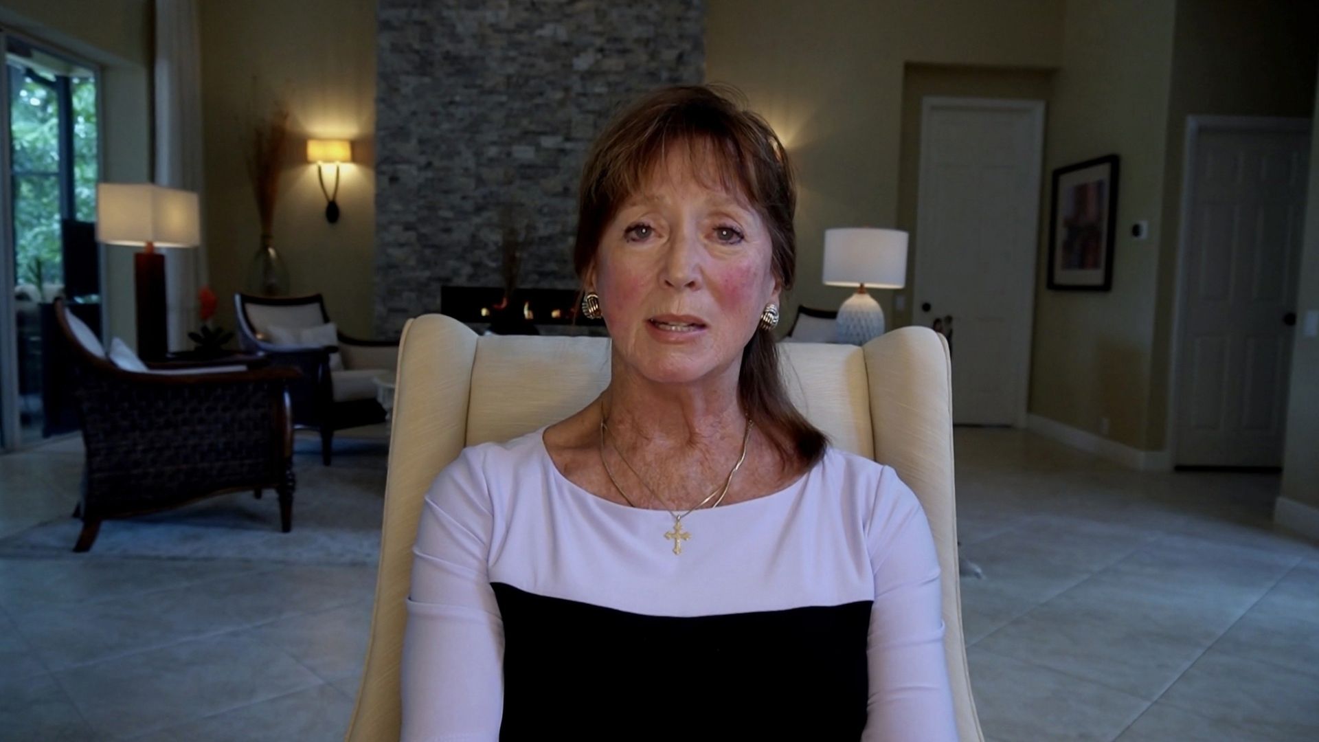 On the Case with Paula Zahn background