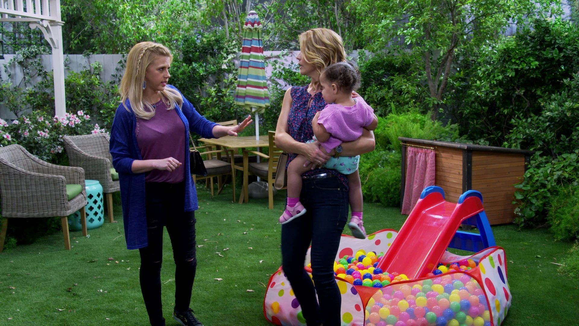 Fuller House background