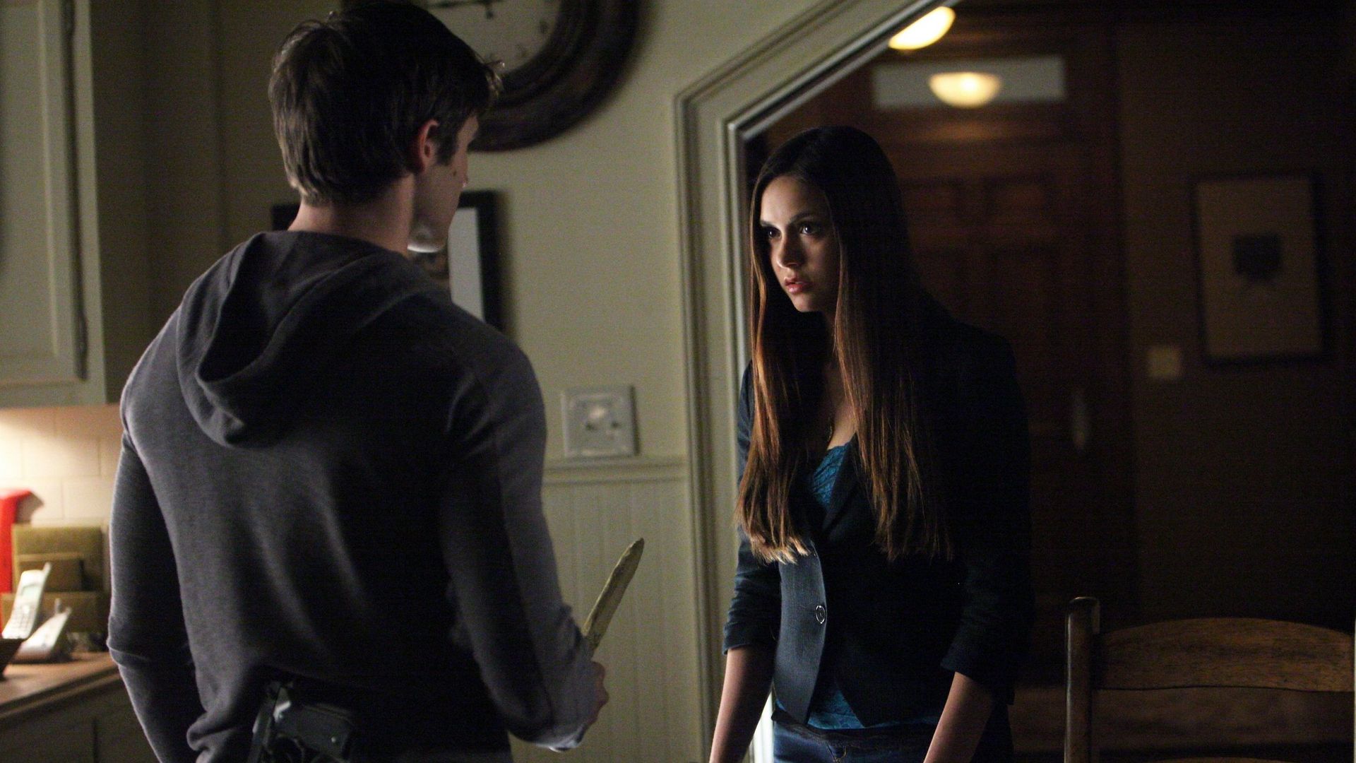 The Vampire Diaries background