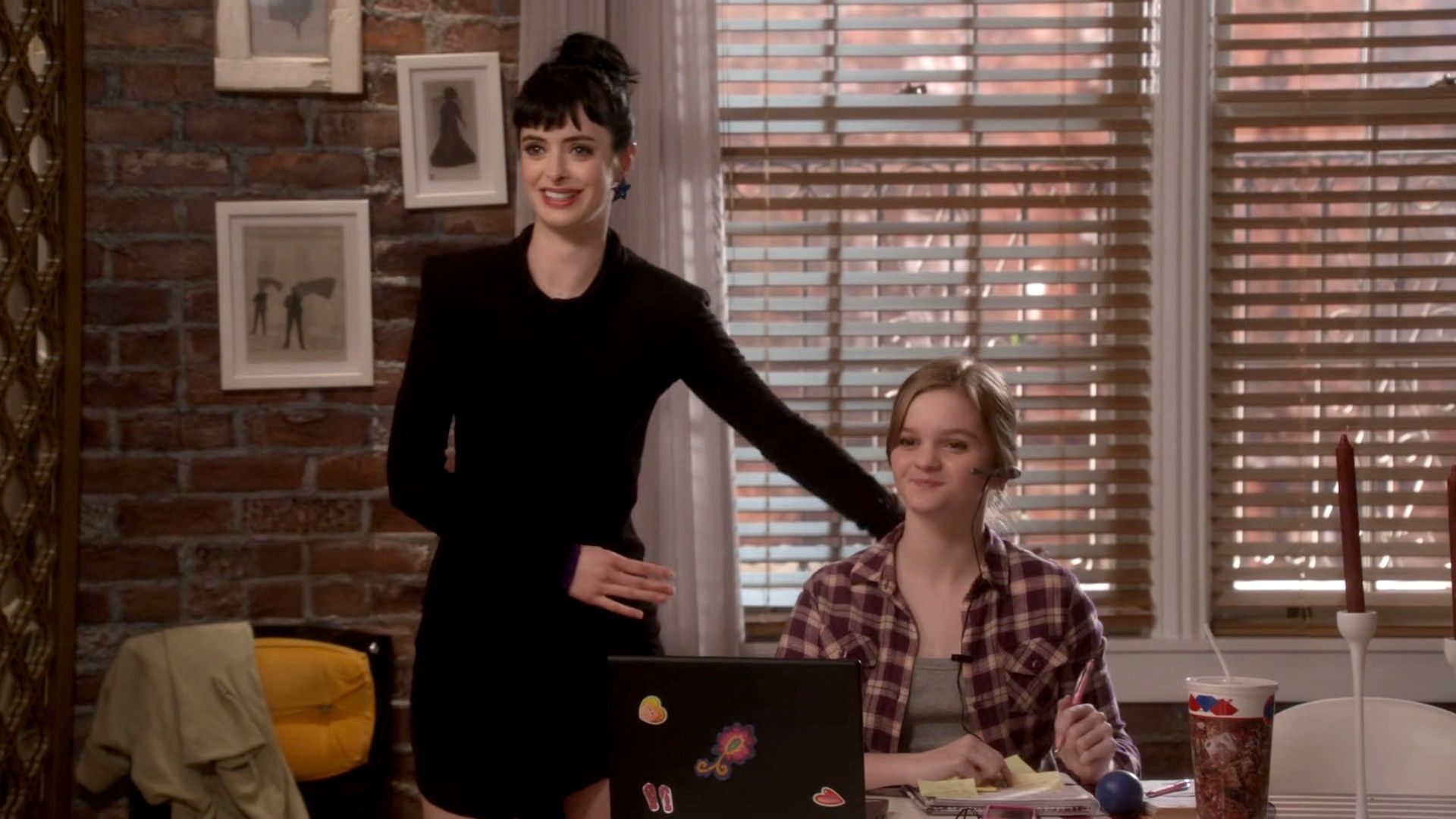 Don't Trust the B---- in Apartment 23 background